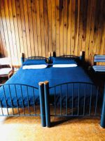 Alojamiento - Large, genuine, Log House. For families or Workers. 857 Church Rd. Kaitaia