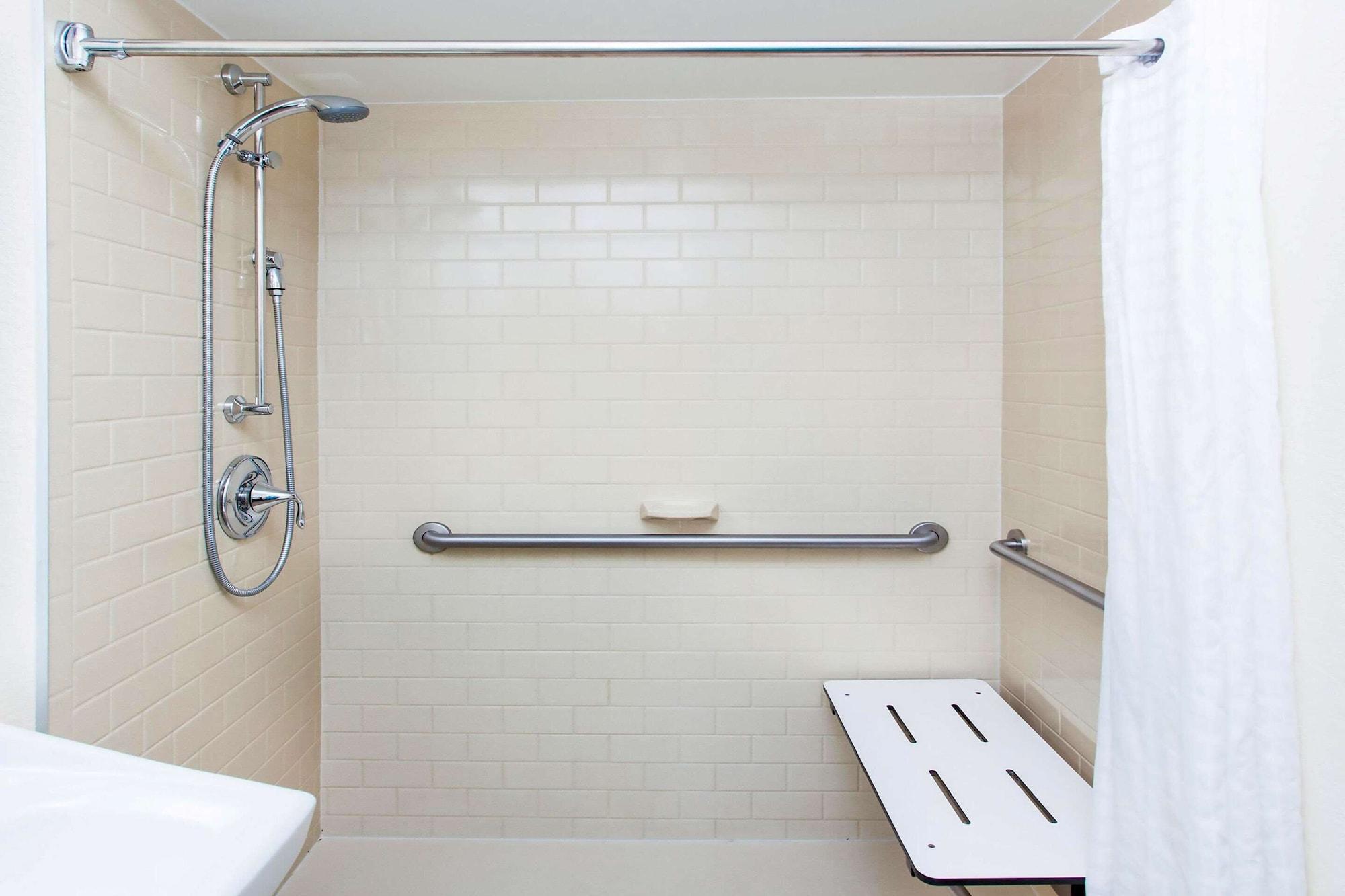 Equipamiento de Habitación MainStay Suites Wichita Northeast