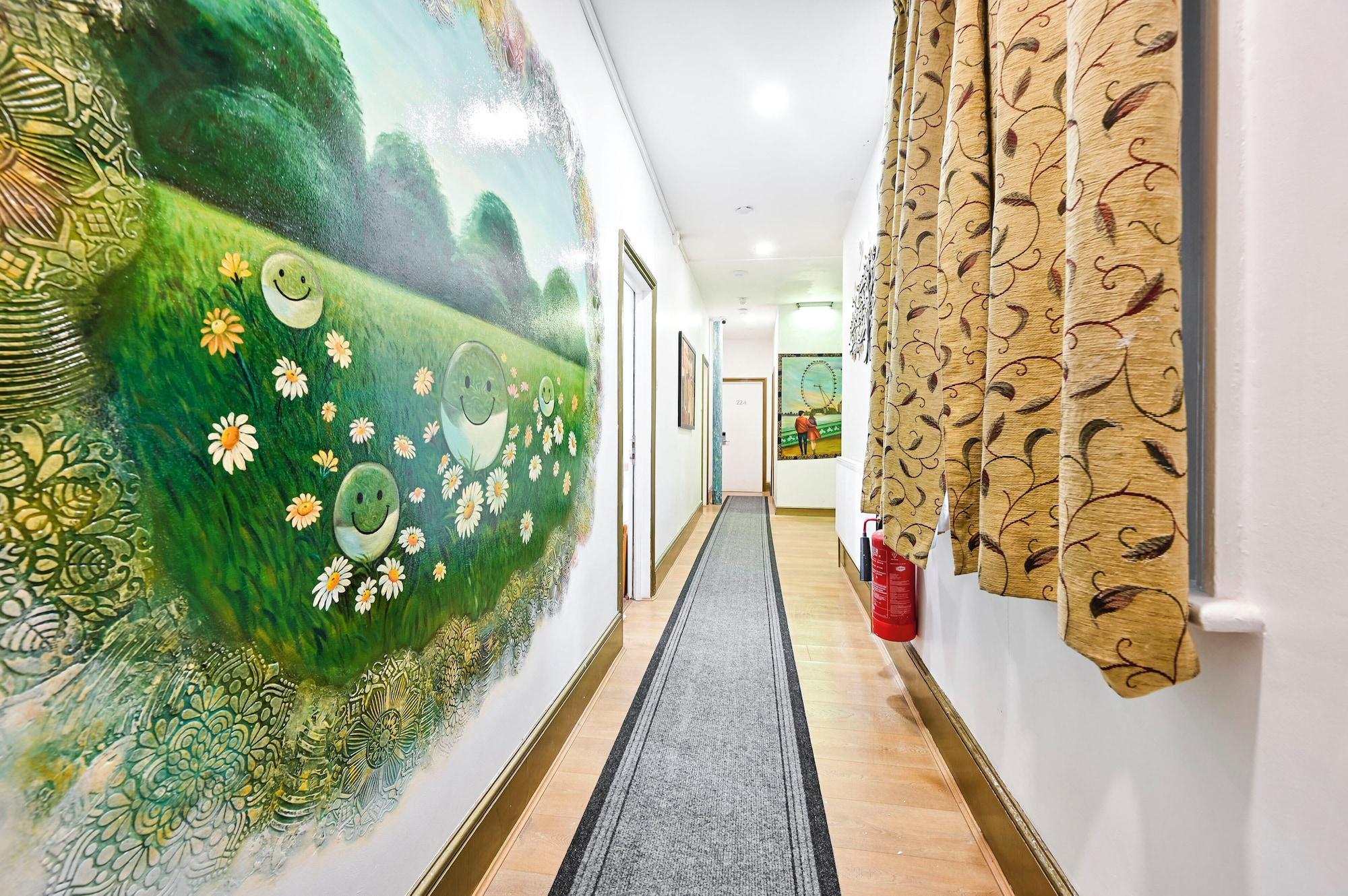 Varios City London Hotel