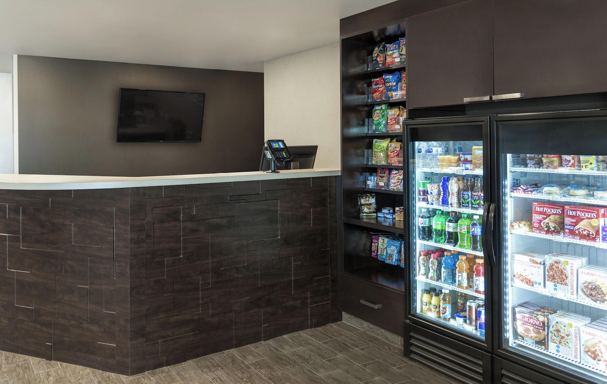 Vista Lobby My Place Hotel - Green Bay