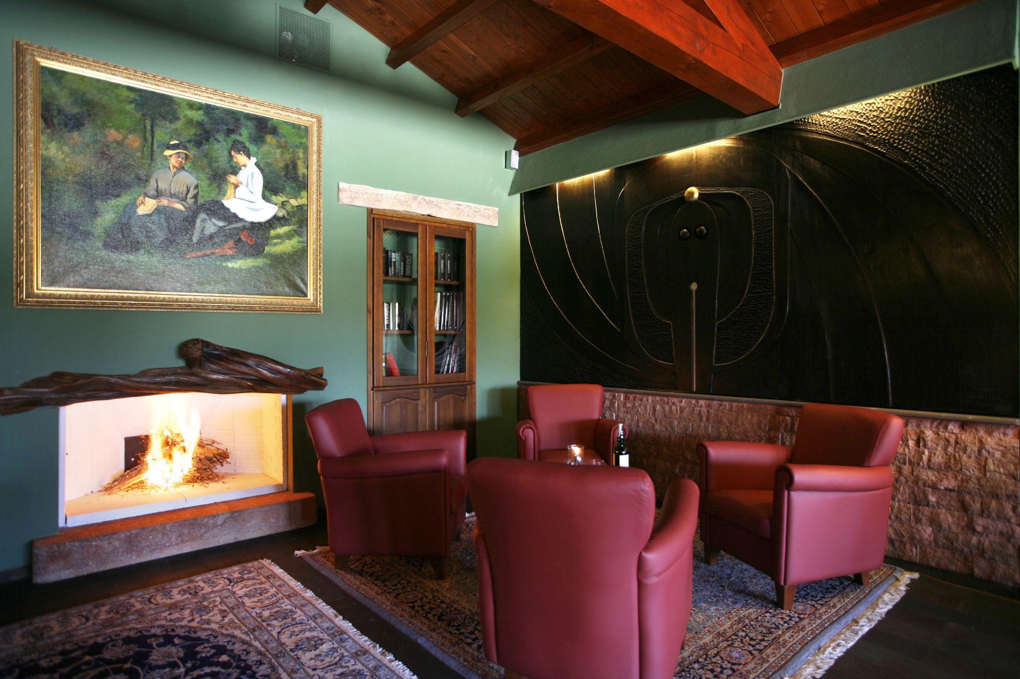 Vista Lobby Hotel Castellinaria