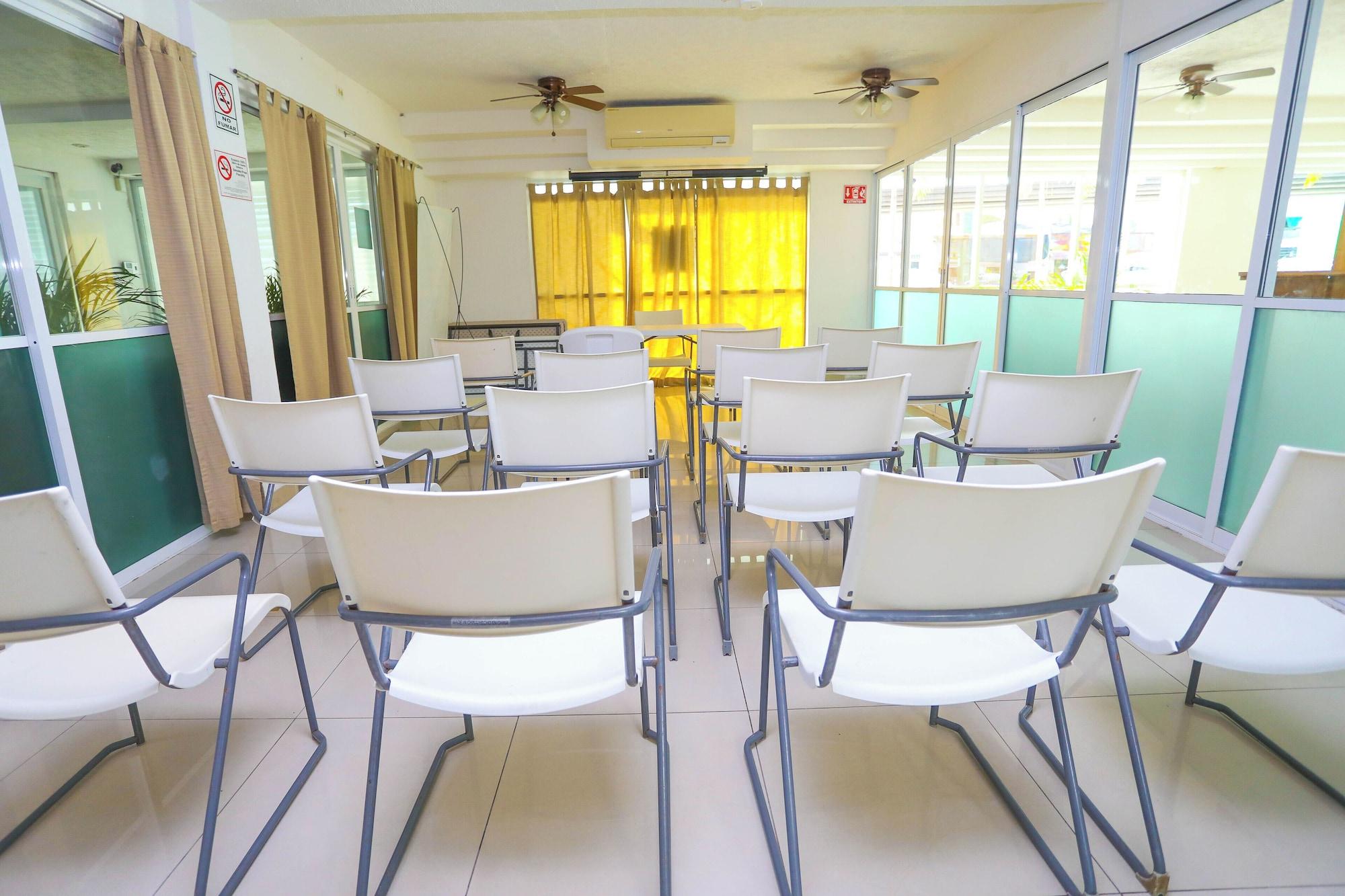 Sala de Reuniones Terracaribe Hotel - In Cancun (Downtown Cancun)