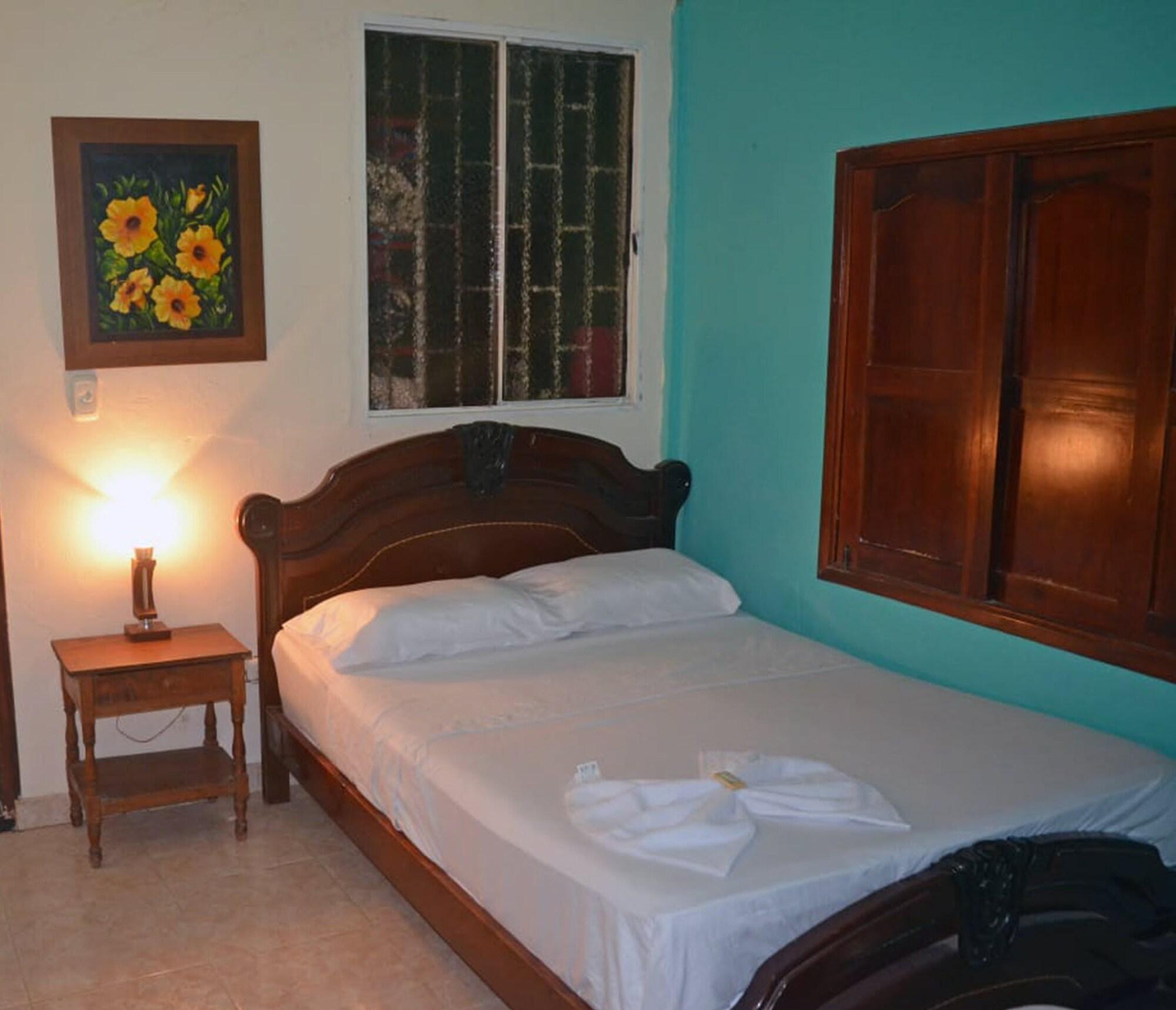 Habitación Mayleen Colonial Hotel