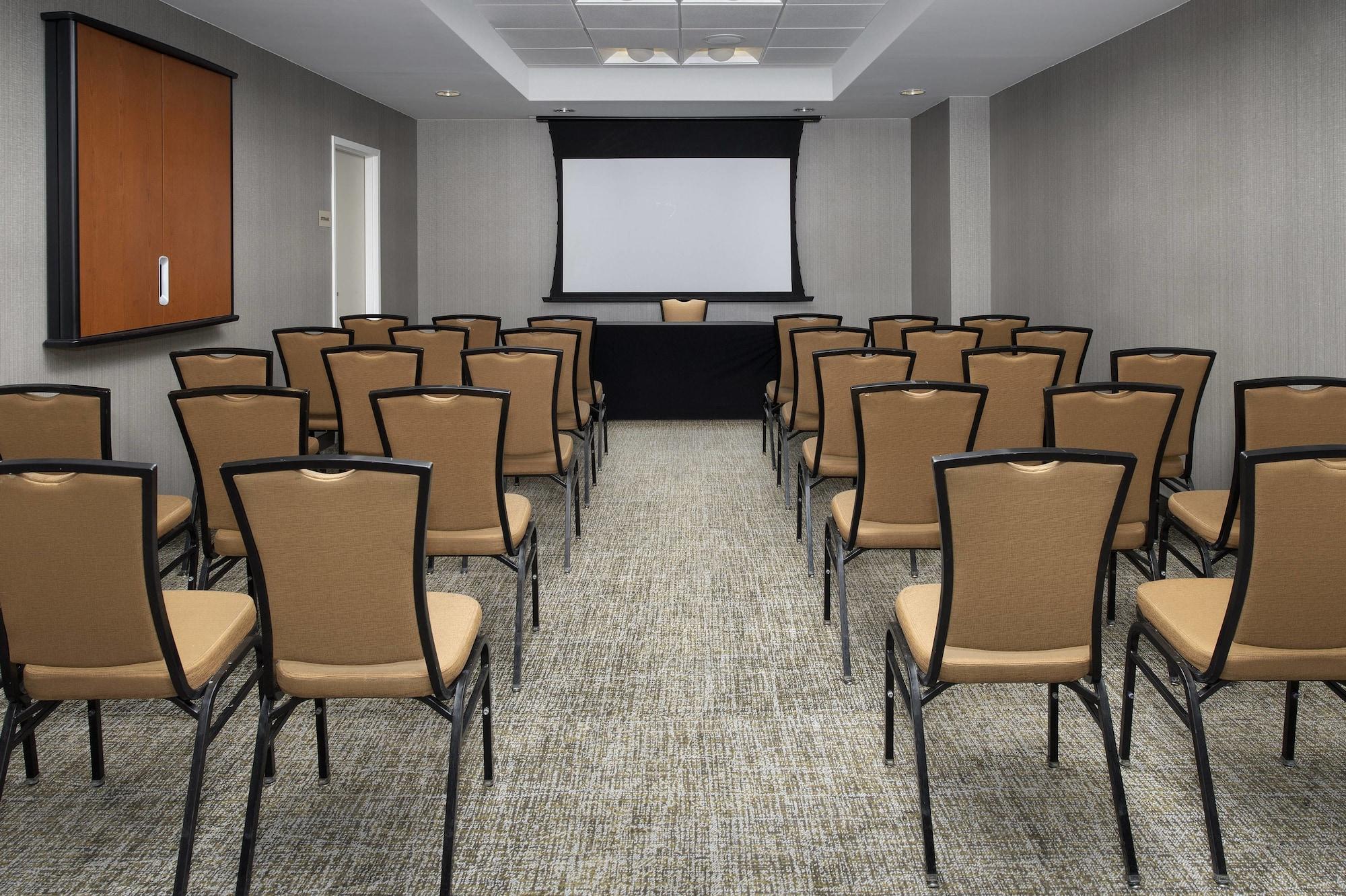 Sala de Reuniones SpringHill Suites Alexandria