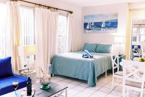 Alojamiento - Beachside Gardens Apartments by Lowkl
