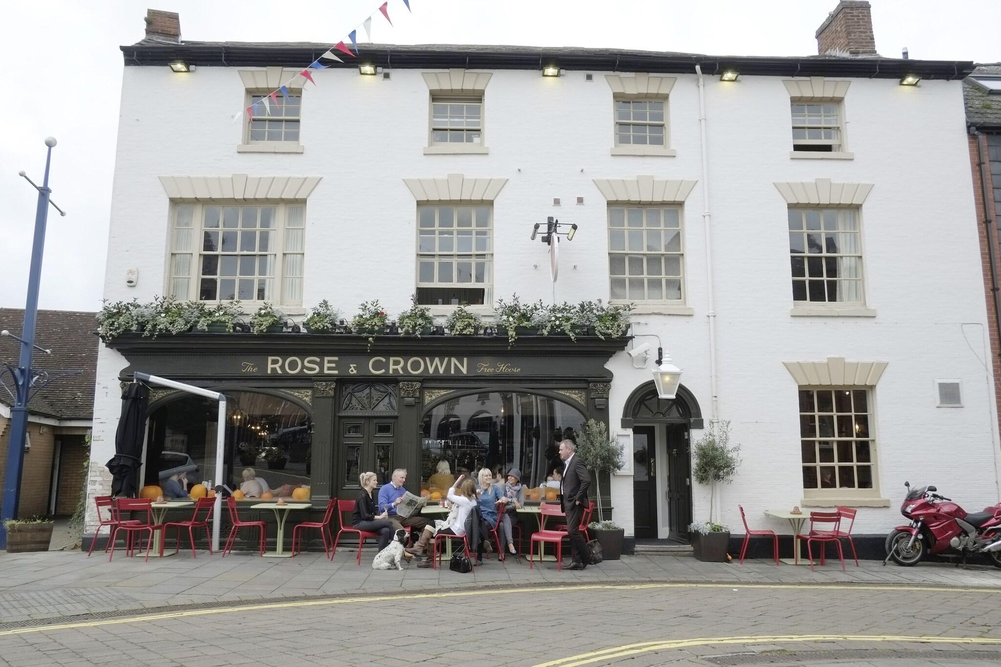Vista Exterior Rose & Crown