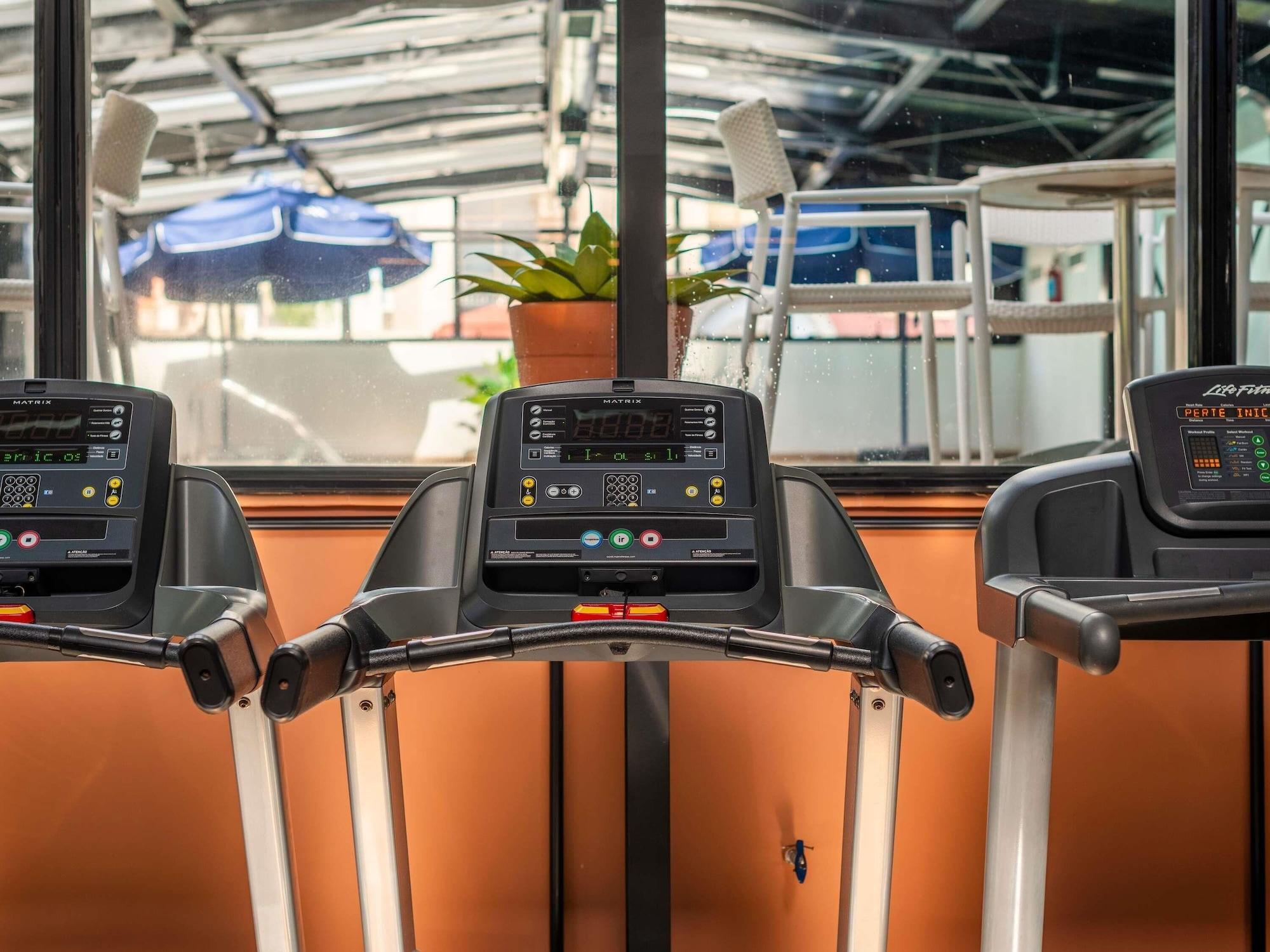 Gimnasio Manhattan Porto Alegre by Mercure