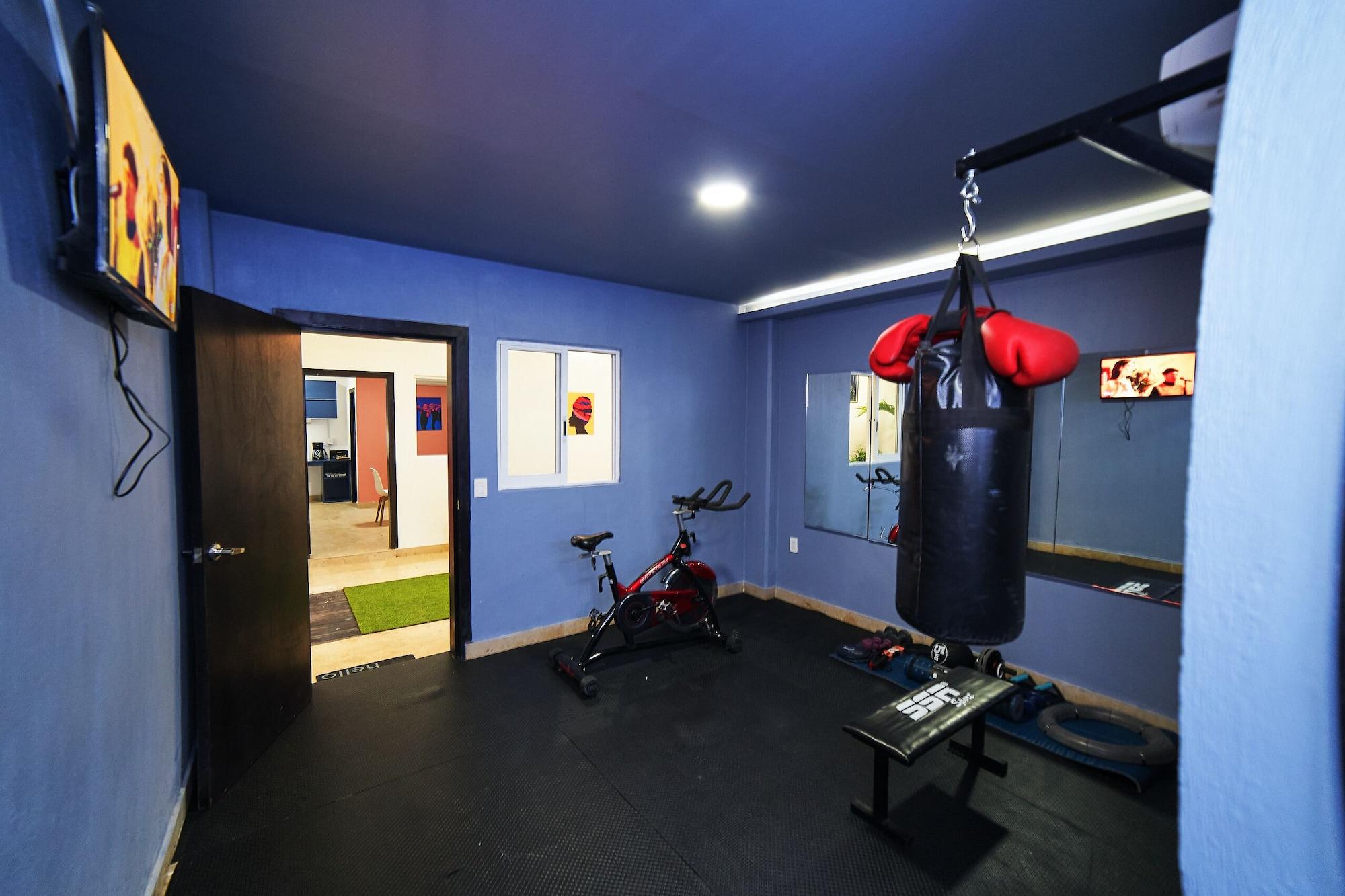 Gimnasio Nora Hotel & Co living