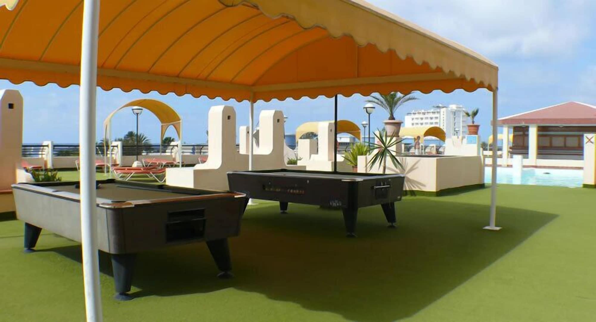 Instalaciones Recreativas Apartamentos Palm Garden by LIVVO