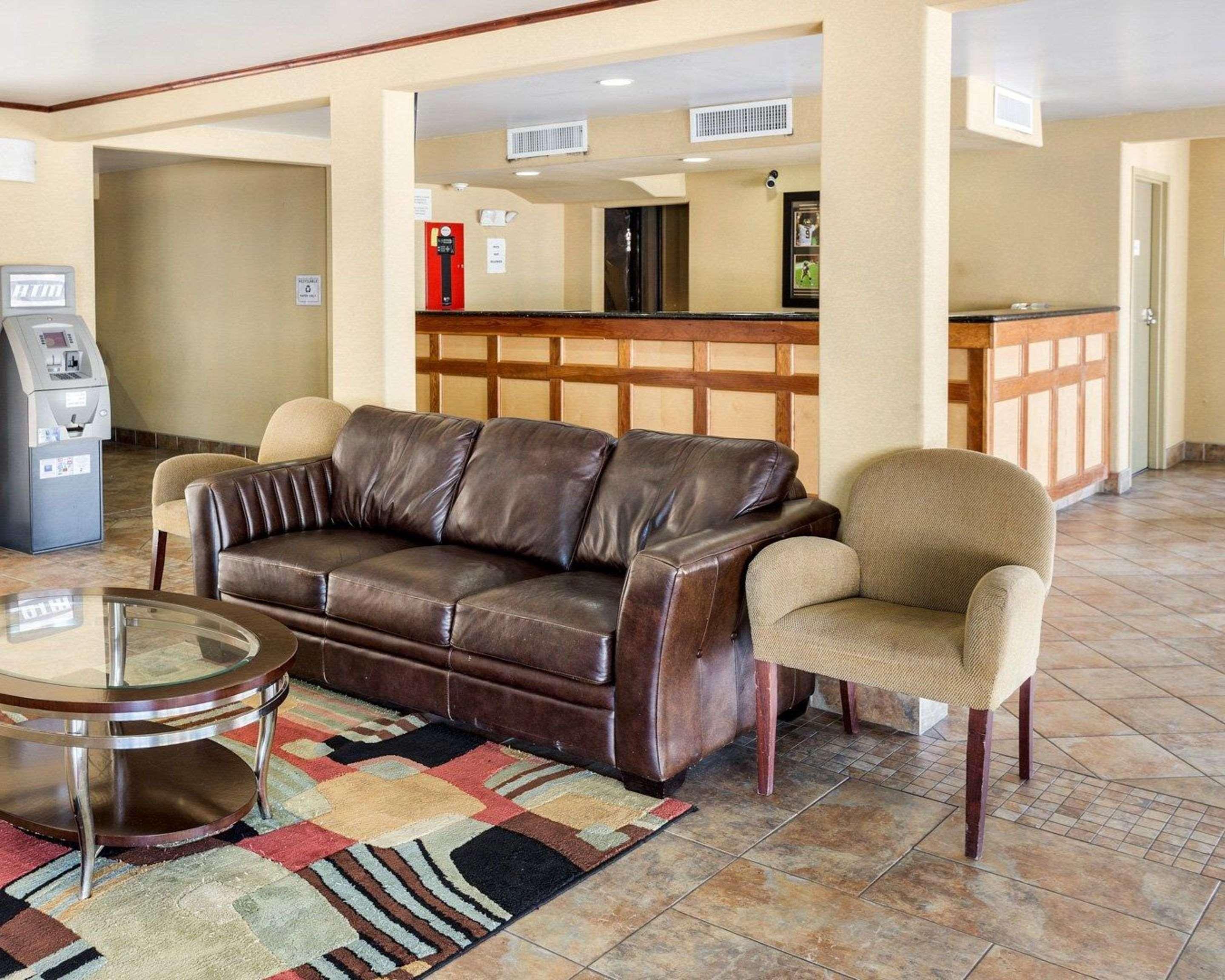 Vista Lobby Red Roof Inn Kenner – New Orleans Airport NE