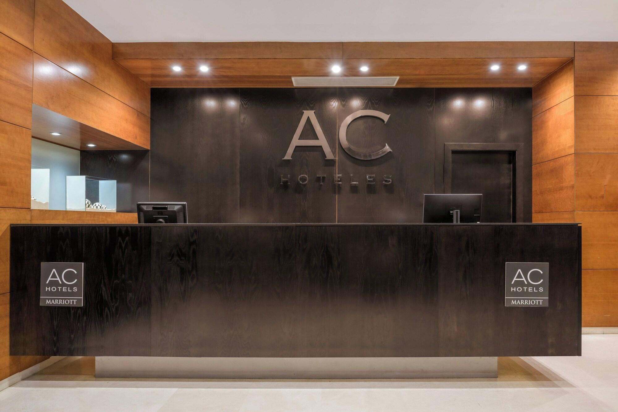 Vista Lobby AC Hotel Palencia by Marriott