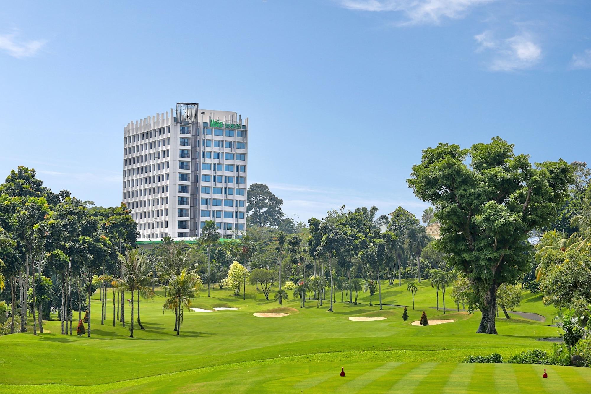 Campo de Golf ibis Styles Bogor Raya