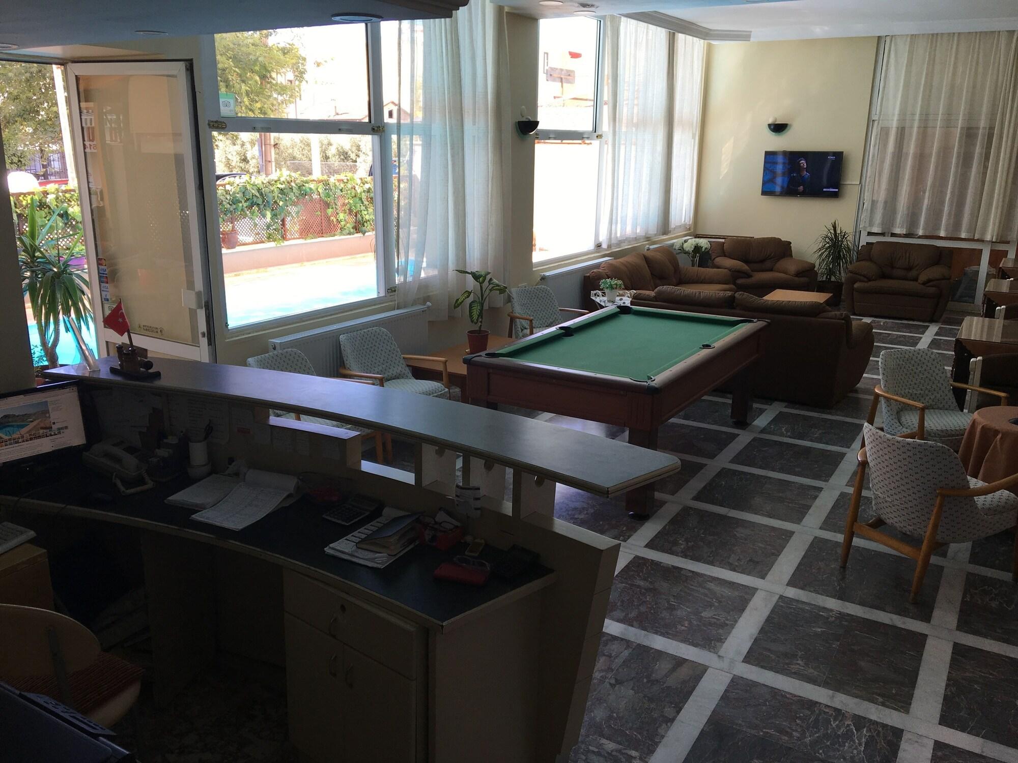 Vista Lobby Vesta Apart Hotel