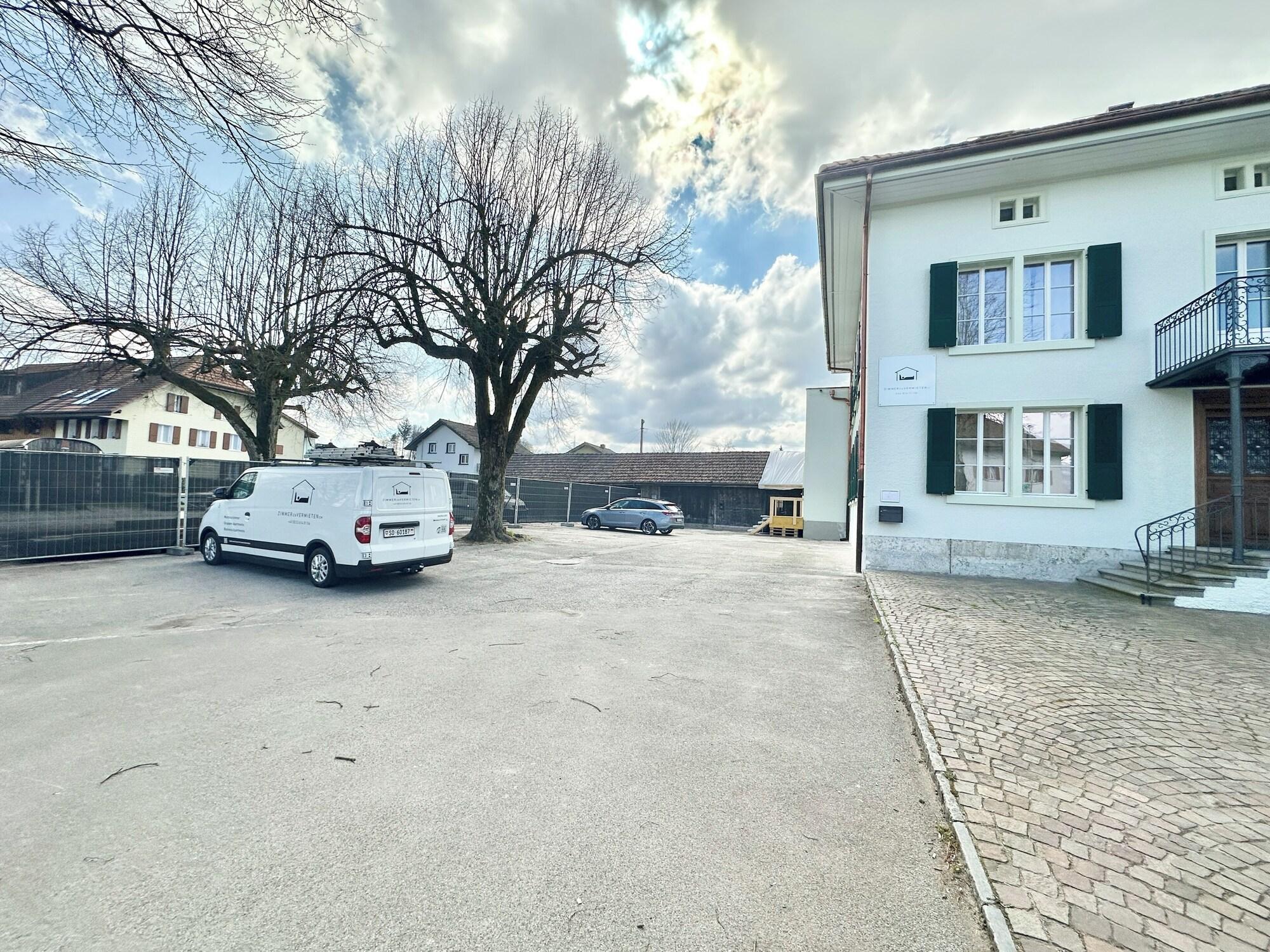 Varios ZIMMERzuVERMIETEN.ch Deitingen Kreuz