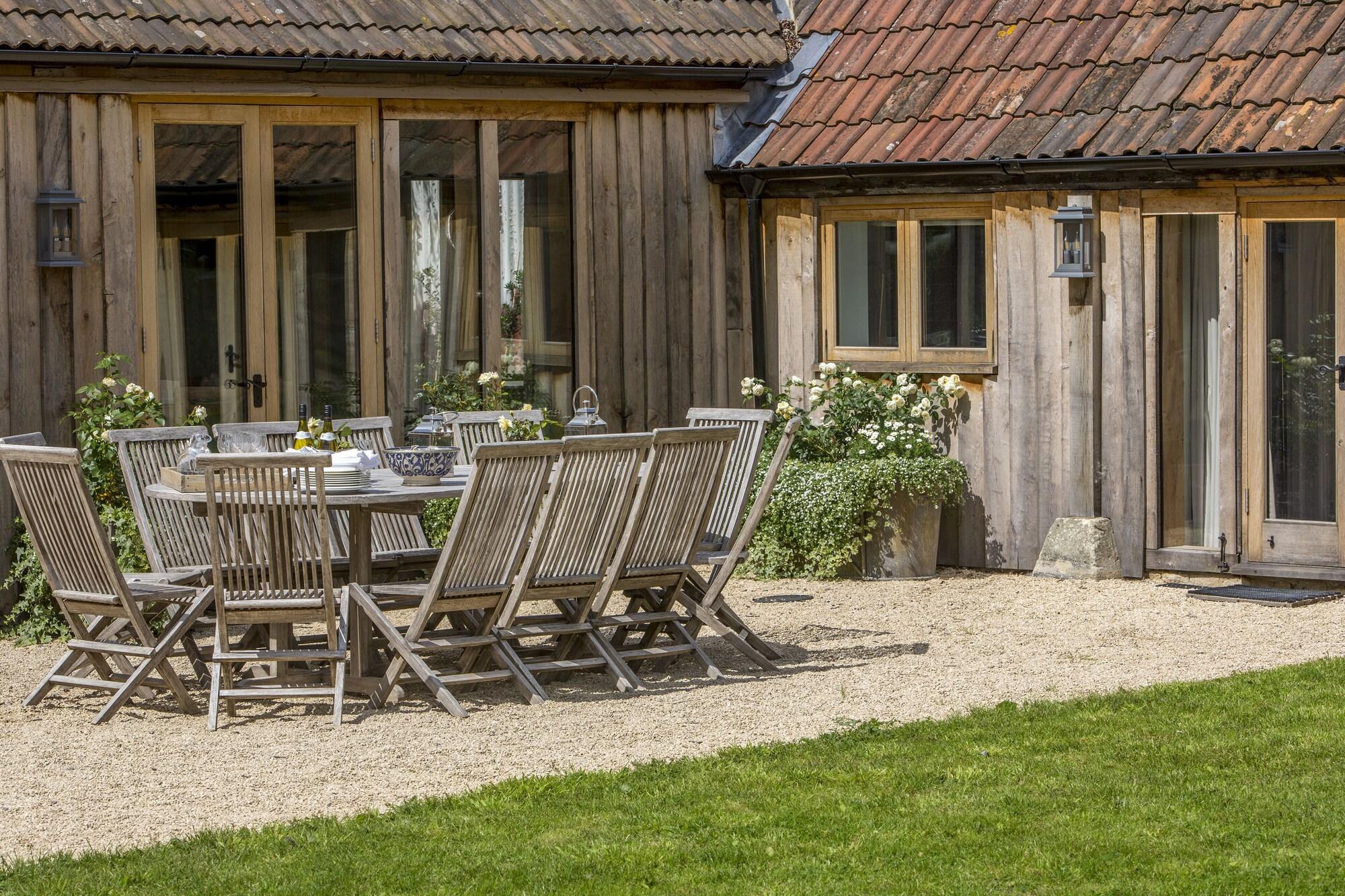 Vista Exterior The Cowsheds