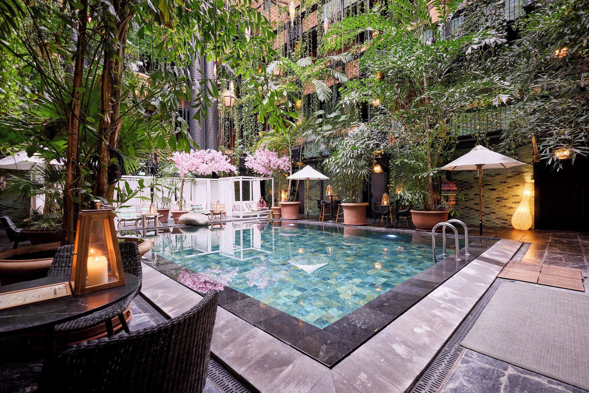 Vista Piscina Manon Les Suites Guldsmeden