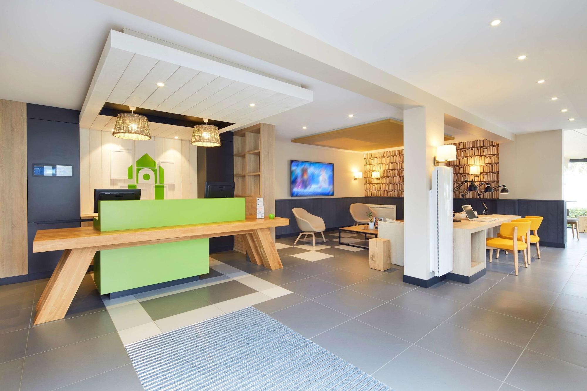 Vista Lobby Hotel Campanile Le Mans Sud - Arnage