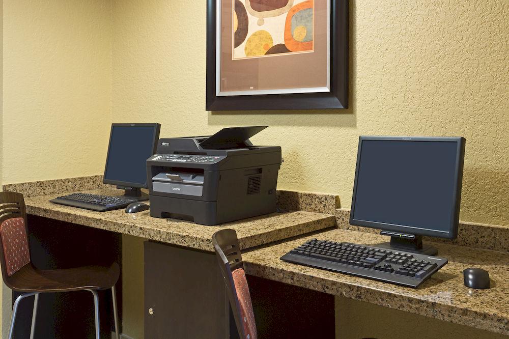 Miscellaneous Holiday Inn Express & Suites Ft. Lauderdale N - Exec Airport