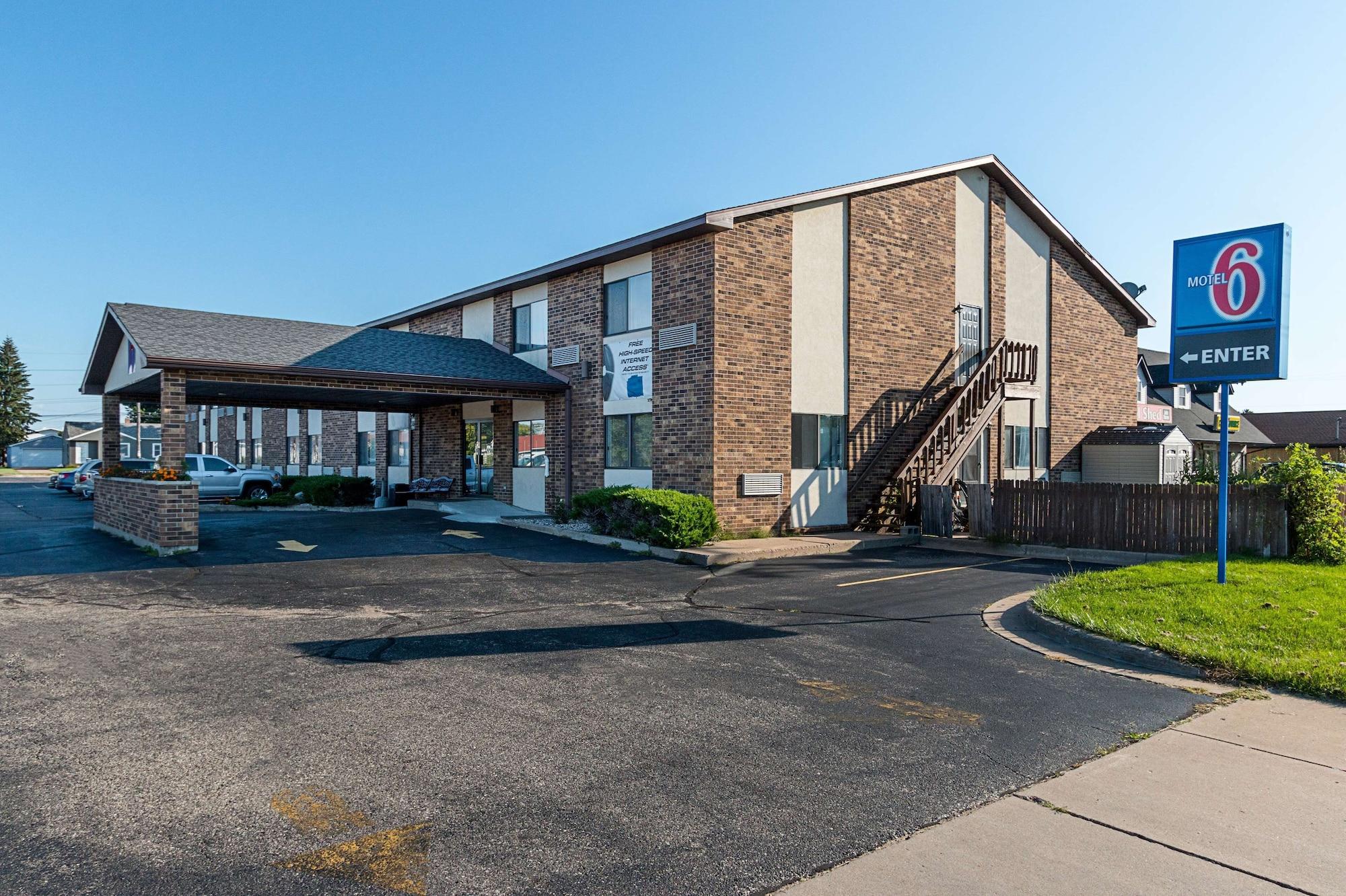 Varios Motel 6 Wisconsin Rapids, WI