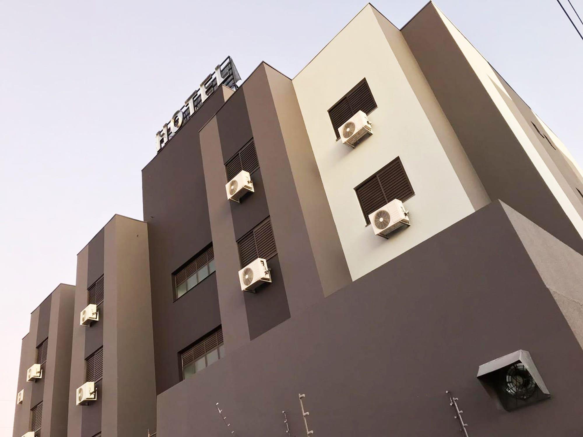 Vista Exterior Master Gold Express Hotel