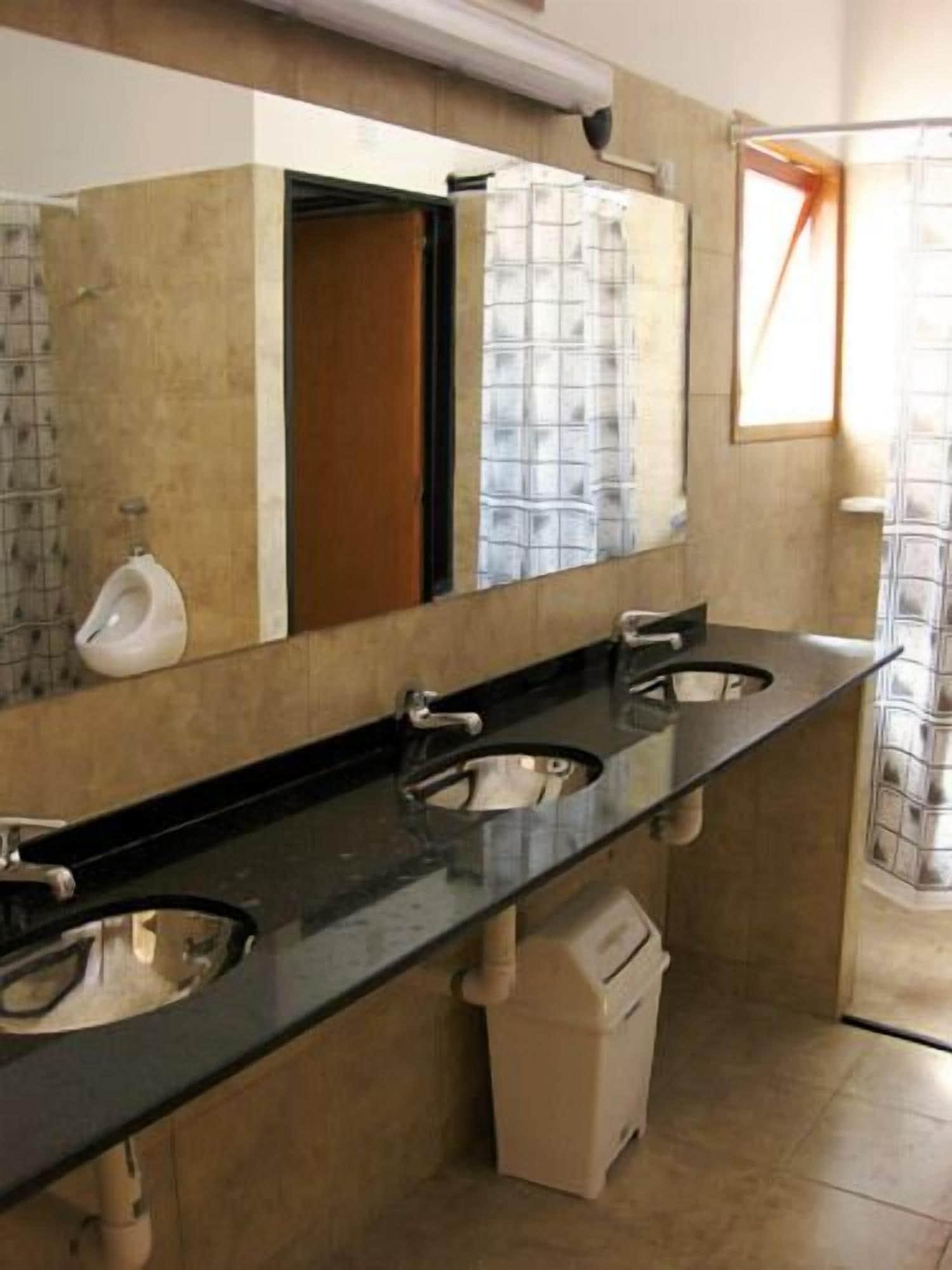 Equipamiento de Habitación Llanura Hostel