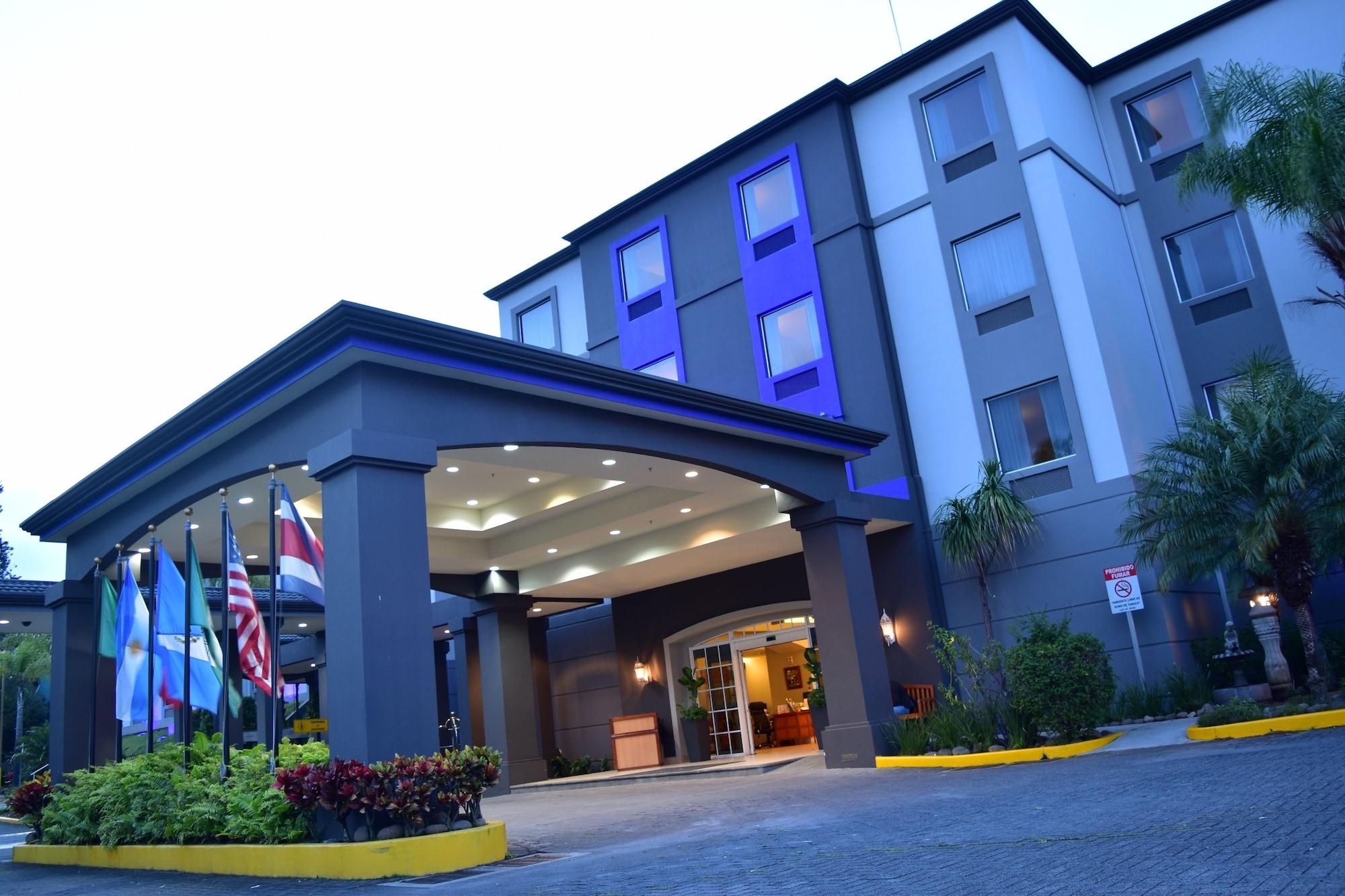 Vista Exterior Sleep Inn Hotel Paseo Las Damas