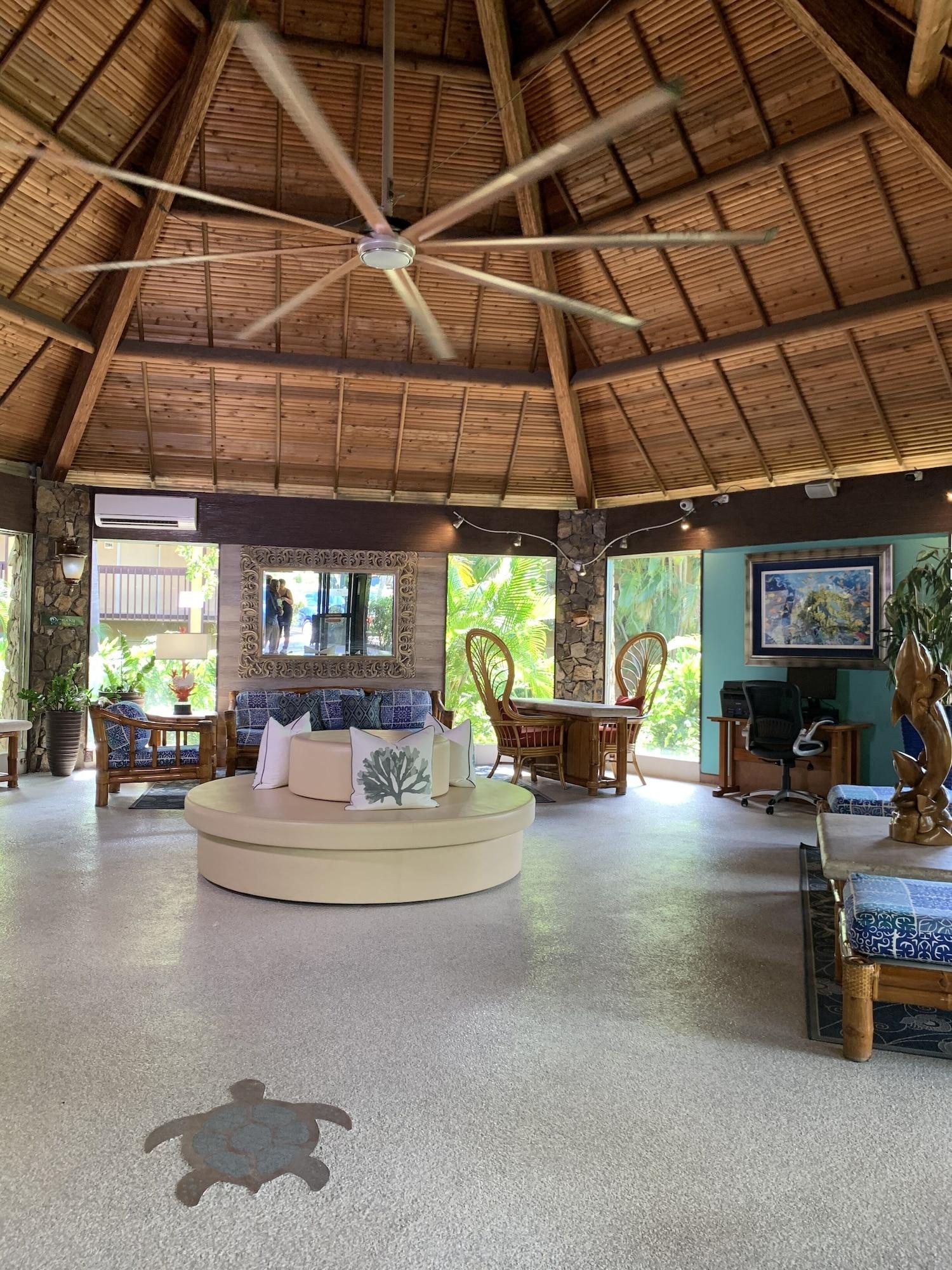 Vista Lobby Emerald Beach Resort