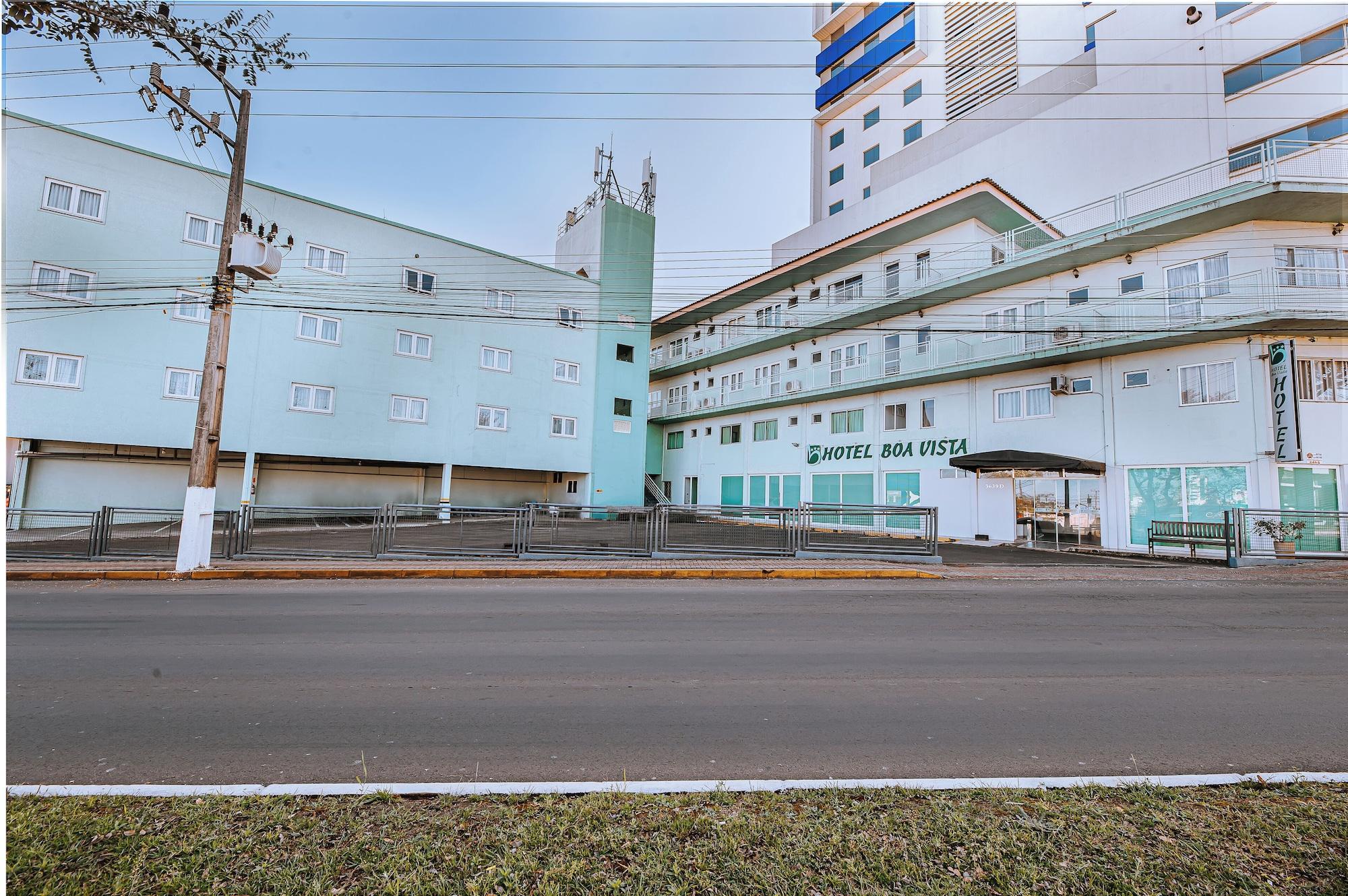 Vista Exterior Hotel Boa Vista - Suítes