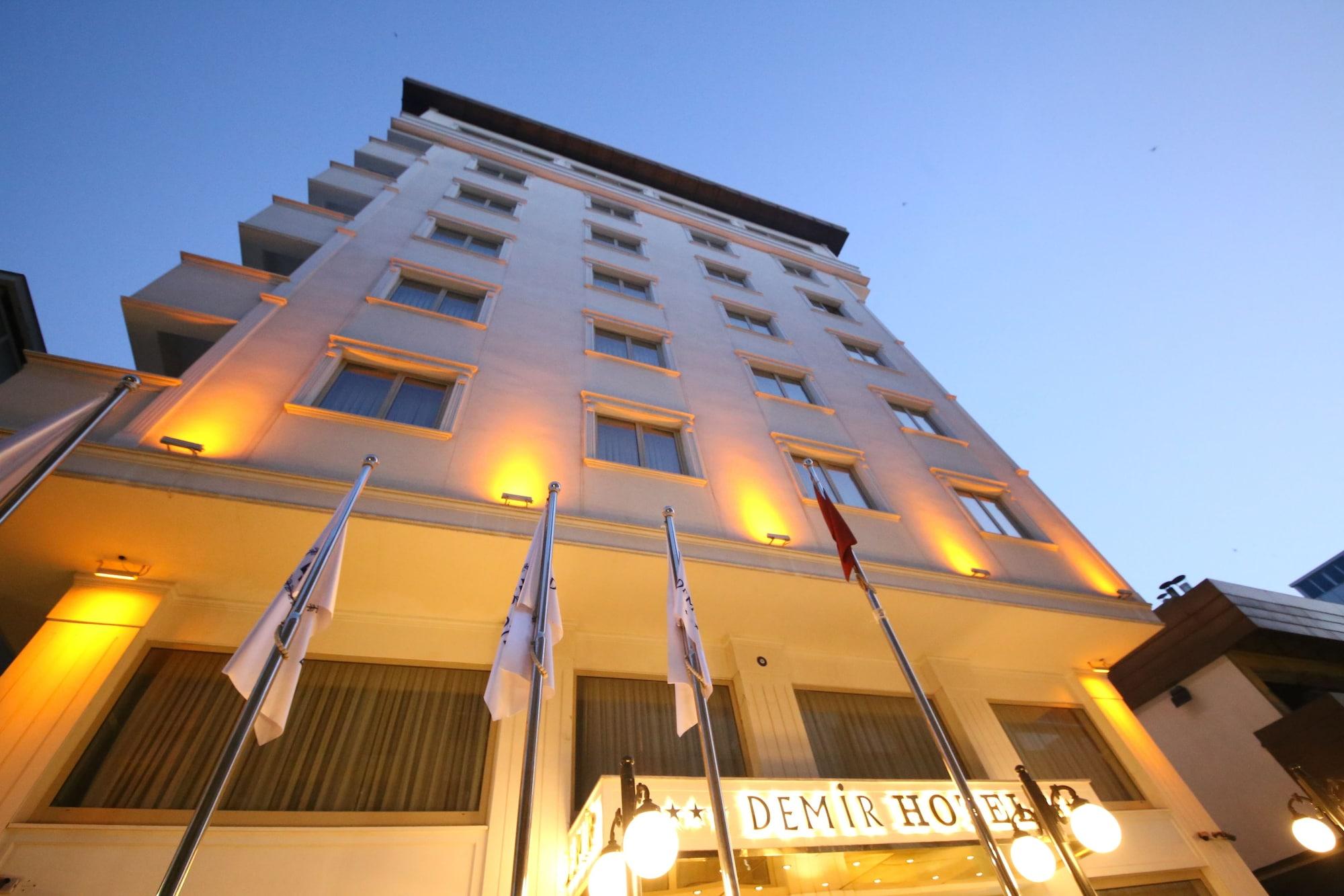 Vista Exterior Demir Hotel