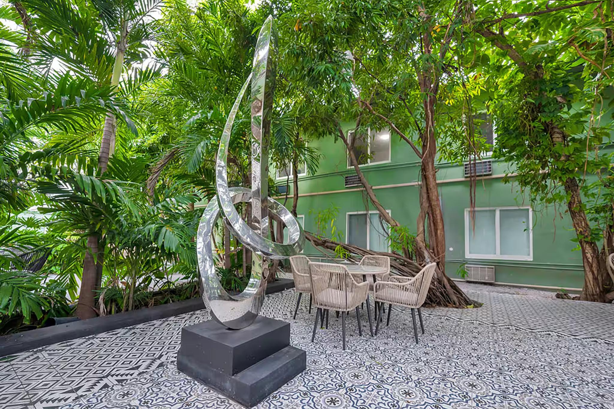 Varios Atrium Hotel, Trademark Collection by Wyndham