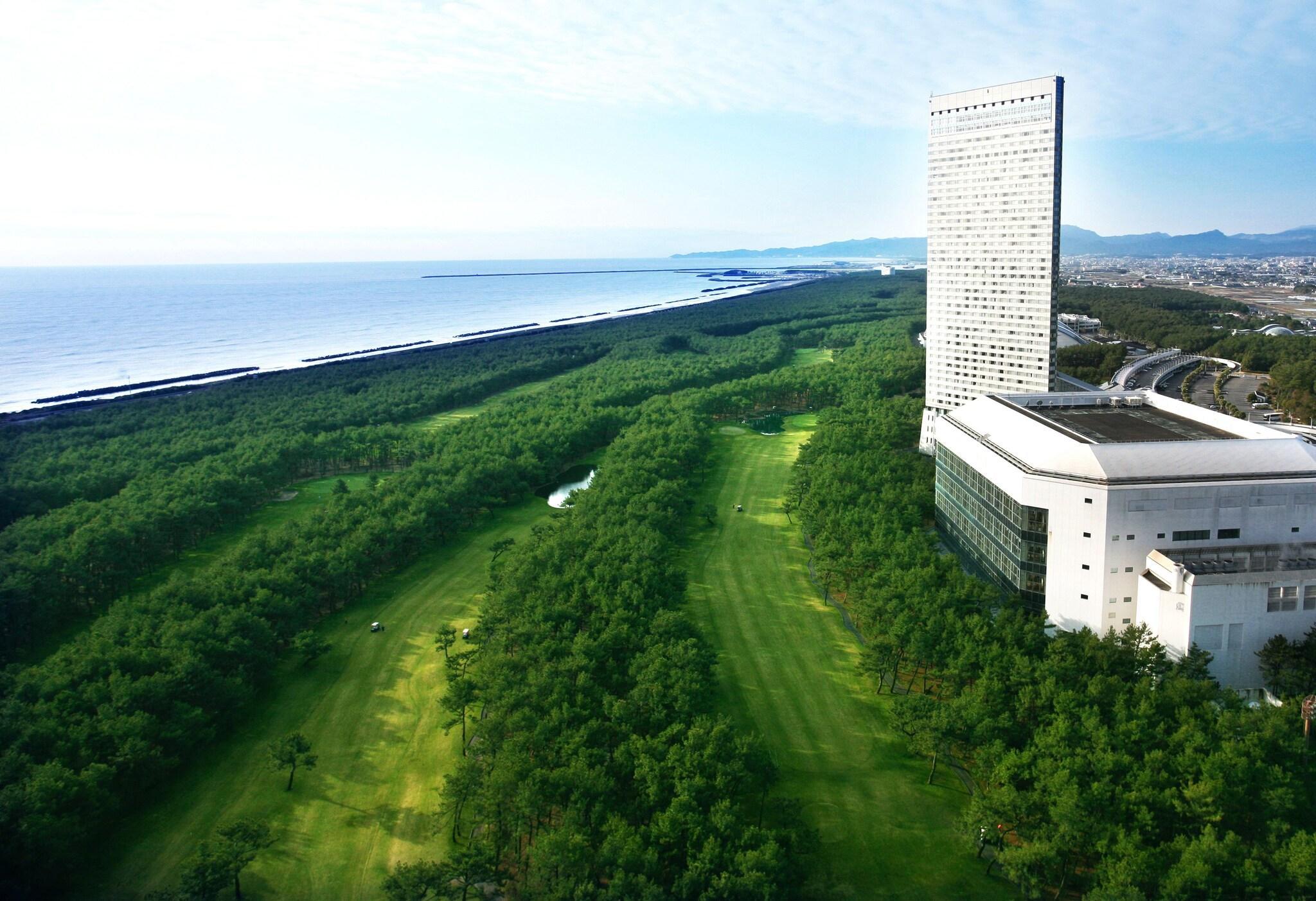 Instalaciones Recreativas Luxze Hitotsuba