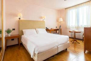 Alojamiento - Center Hotel