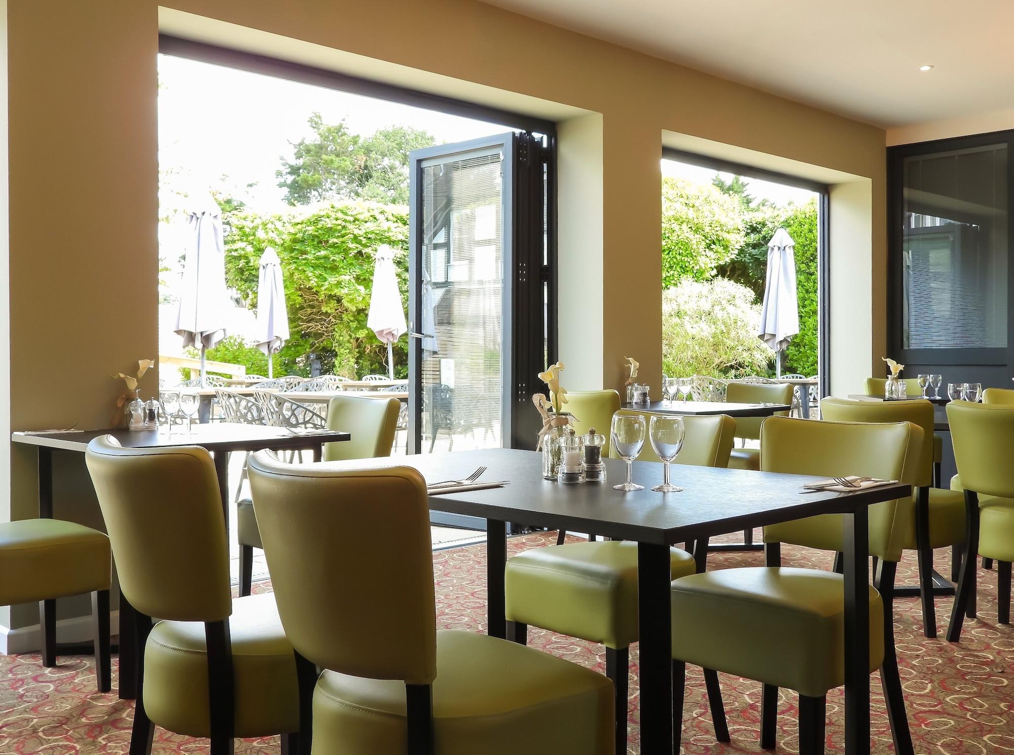 Restaurant South Lawn Hotel