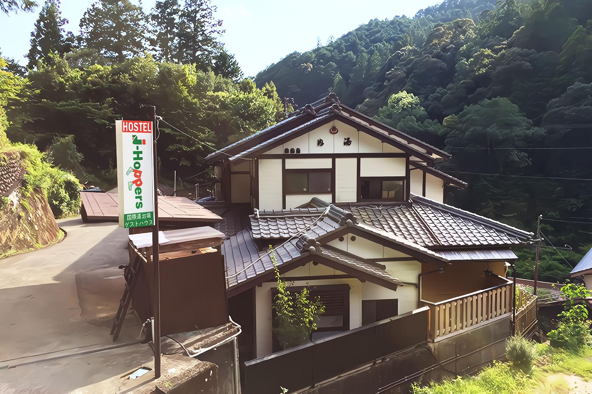 Vista Exterior J-Hoppers Kumano Yunomine Guesthouse - Hostel