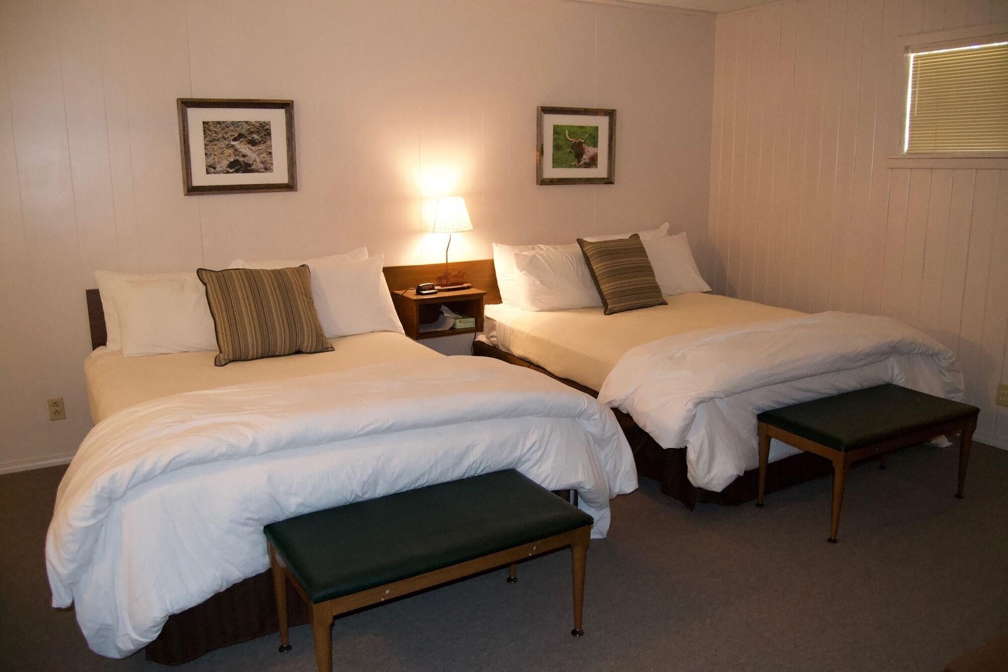 Varios Pendaries Village Lodge