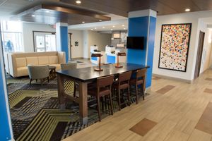 Alojamiento - Holiday Inn Express & Suites Merrillville