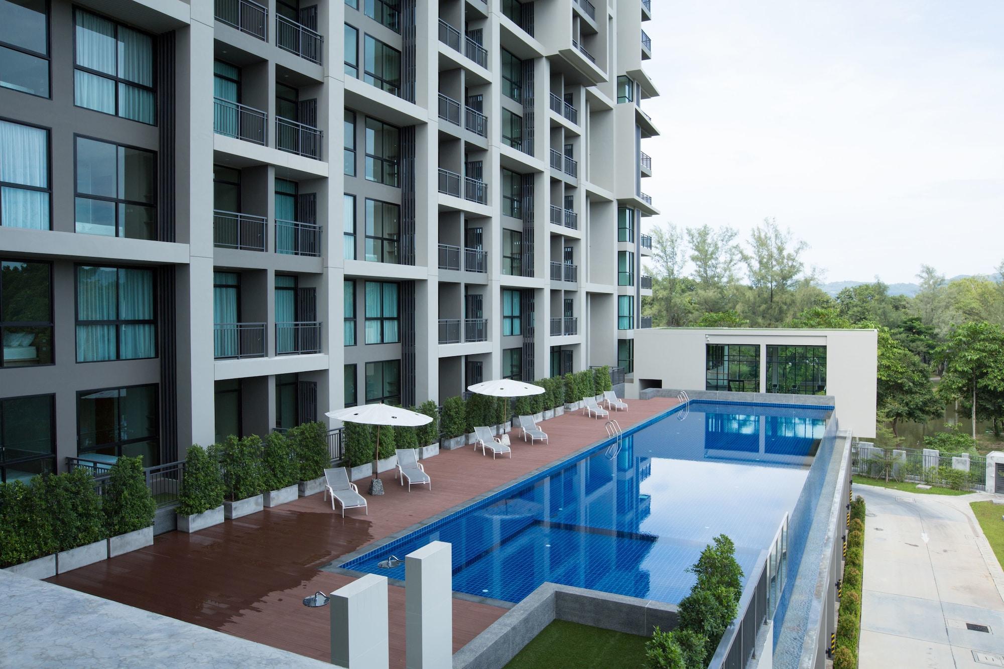 Varios Sugar Palm Residence