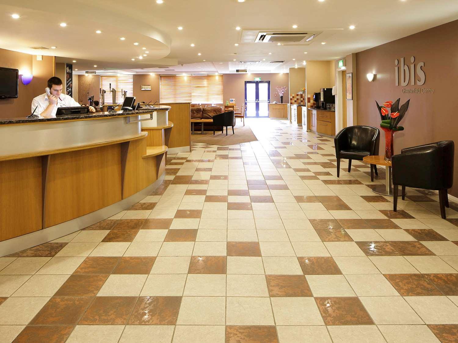 Vista Lobby ibis Chesterfield Centre – Market Town