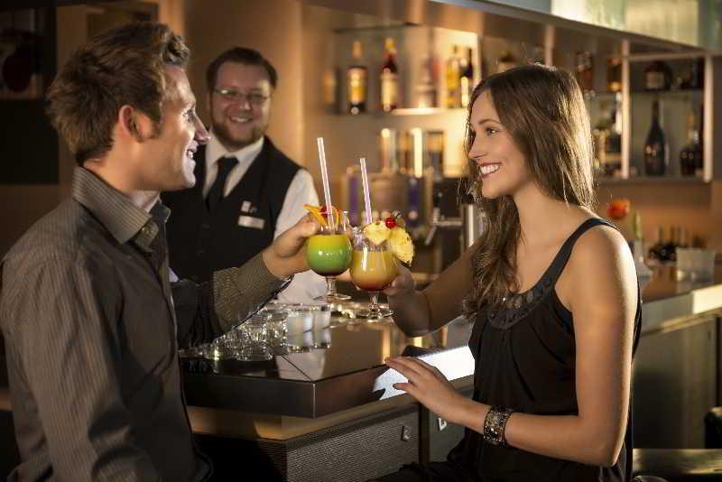 Bar/Salón Essential by Dorint Berlin-Adlershof