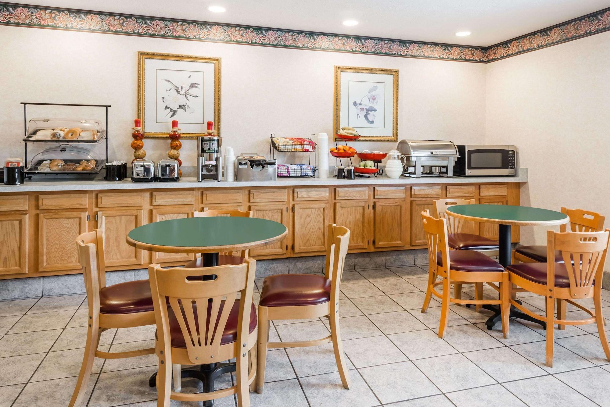 Restaurant Ramada by Wyndham Strasburg Dover