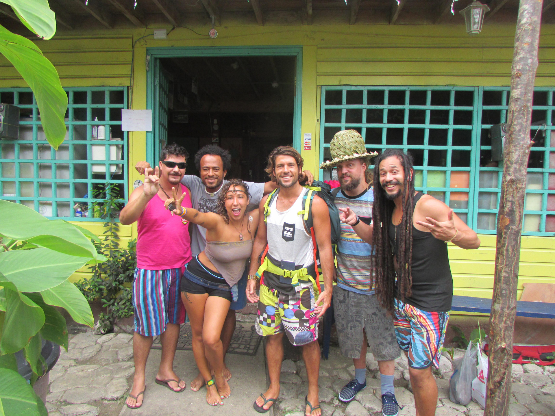 Vista Exterior Coconut Hostel