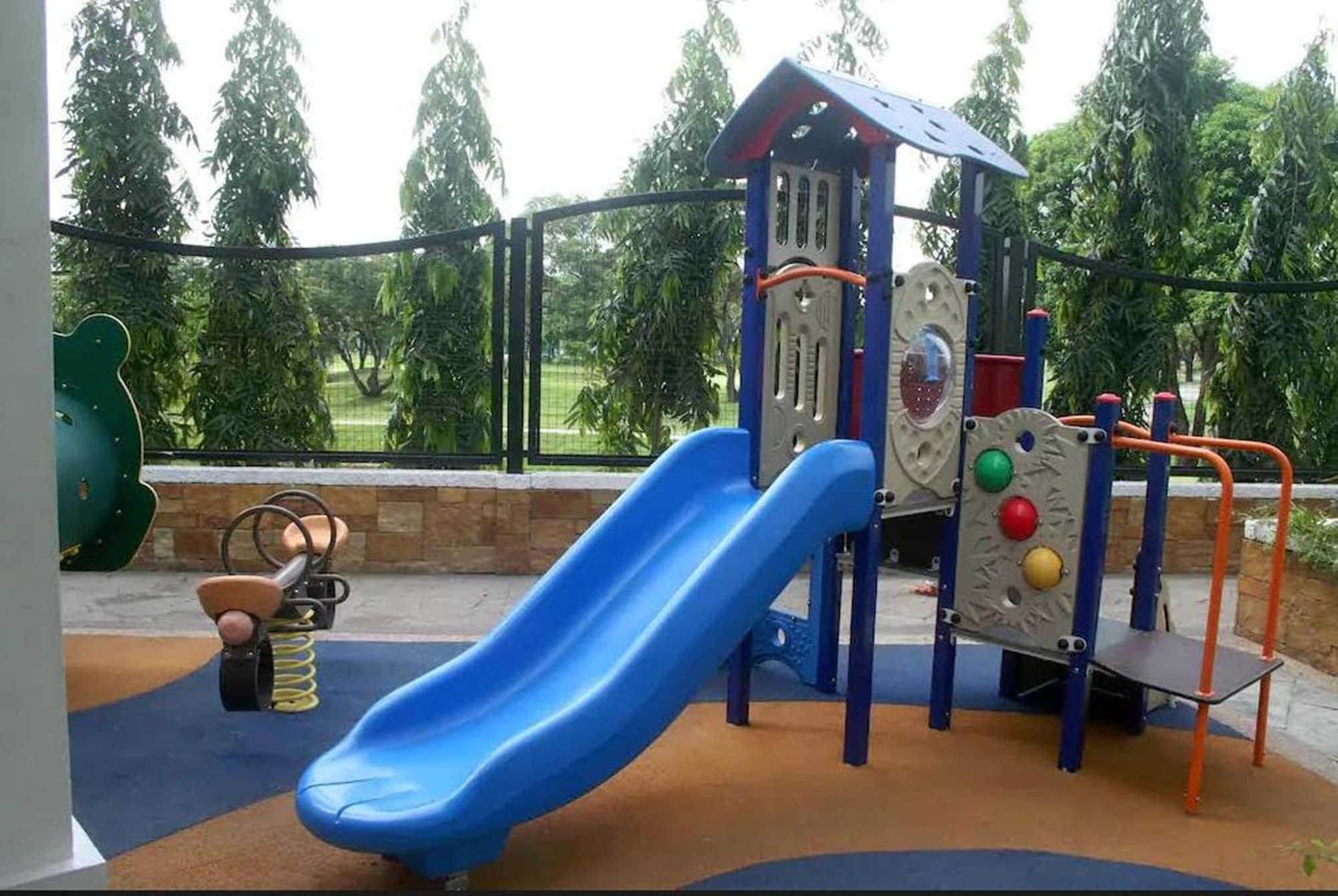 Instalaciones Recreativas Henry's Newport