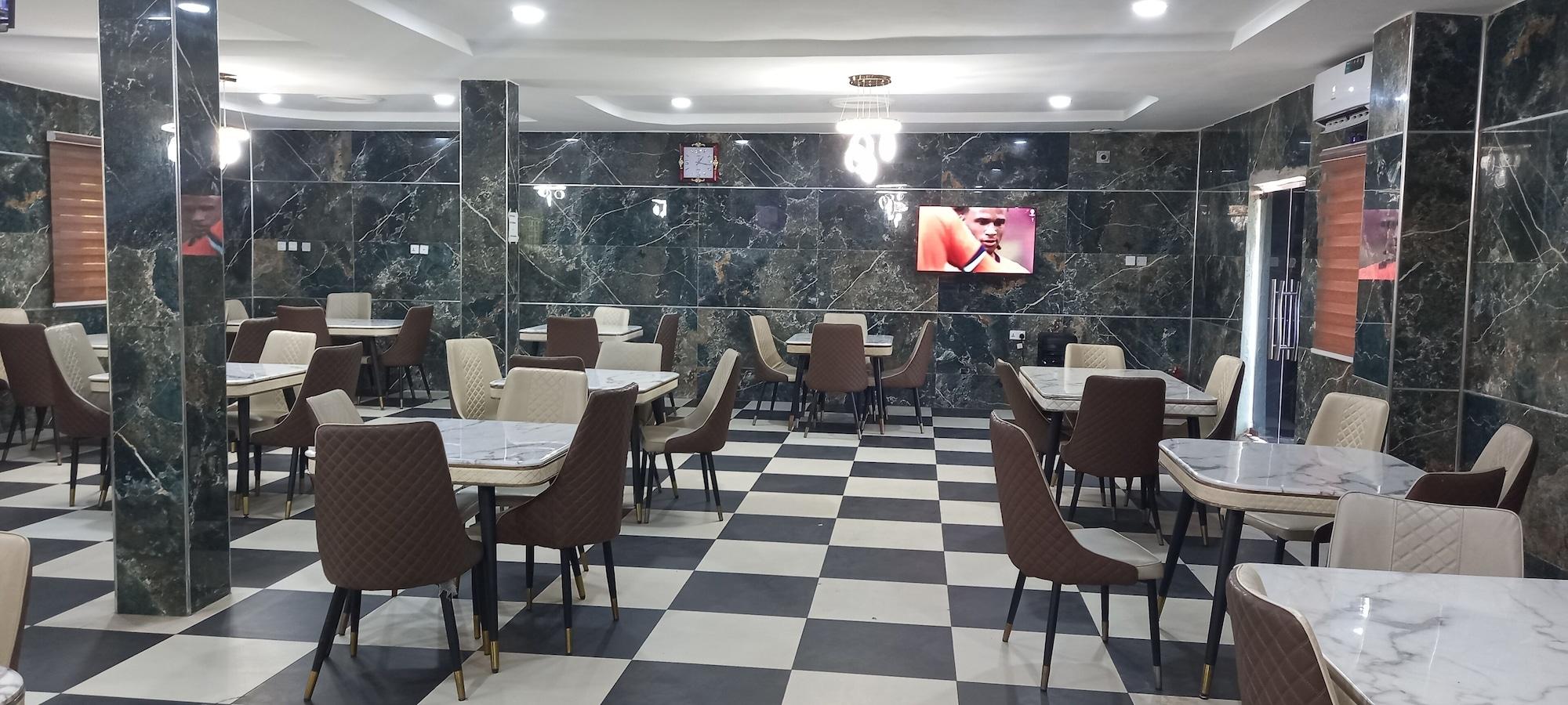 Restaurant Pecos Place Hotel & Suite