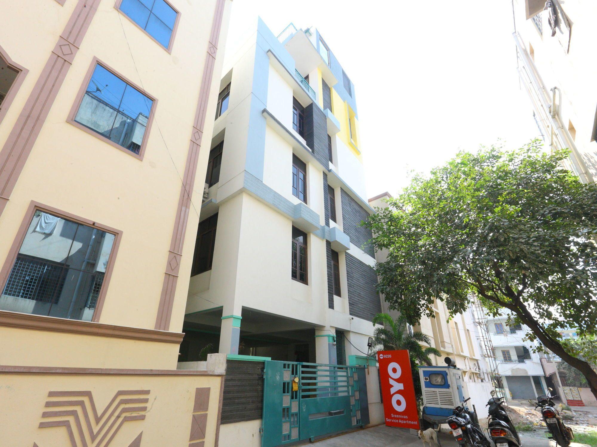 Vista Exterior OYO 9226 near Railway Station