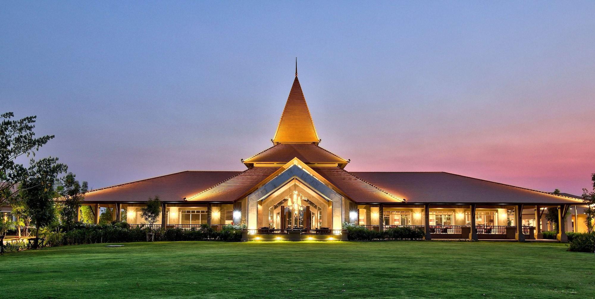 Vista Exterior Hilton Nay Pyi Taw
