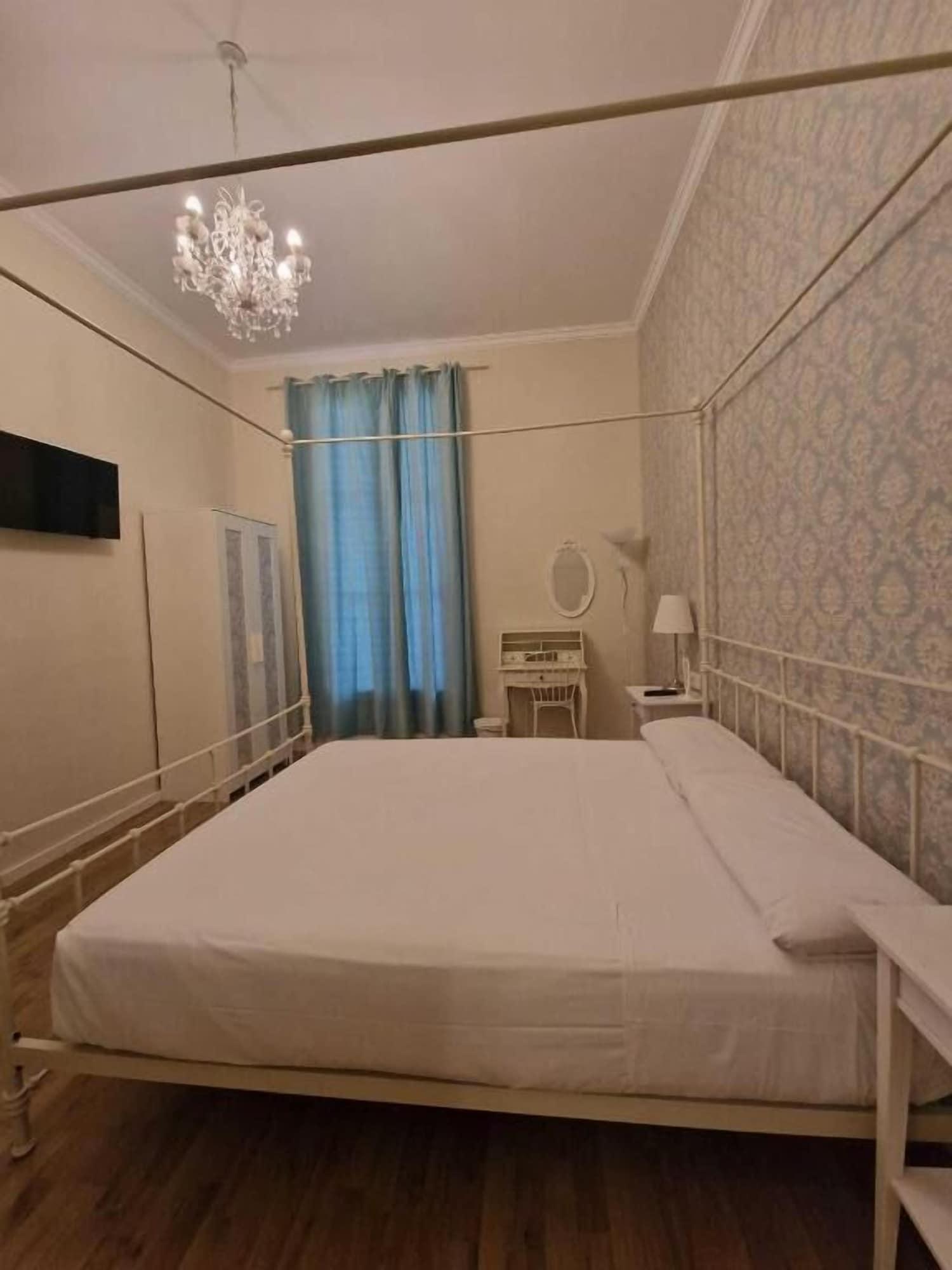 Habitación Hostal Lumine Suites by gaiarooms
