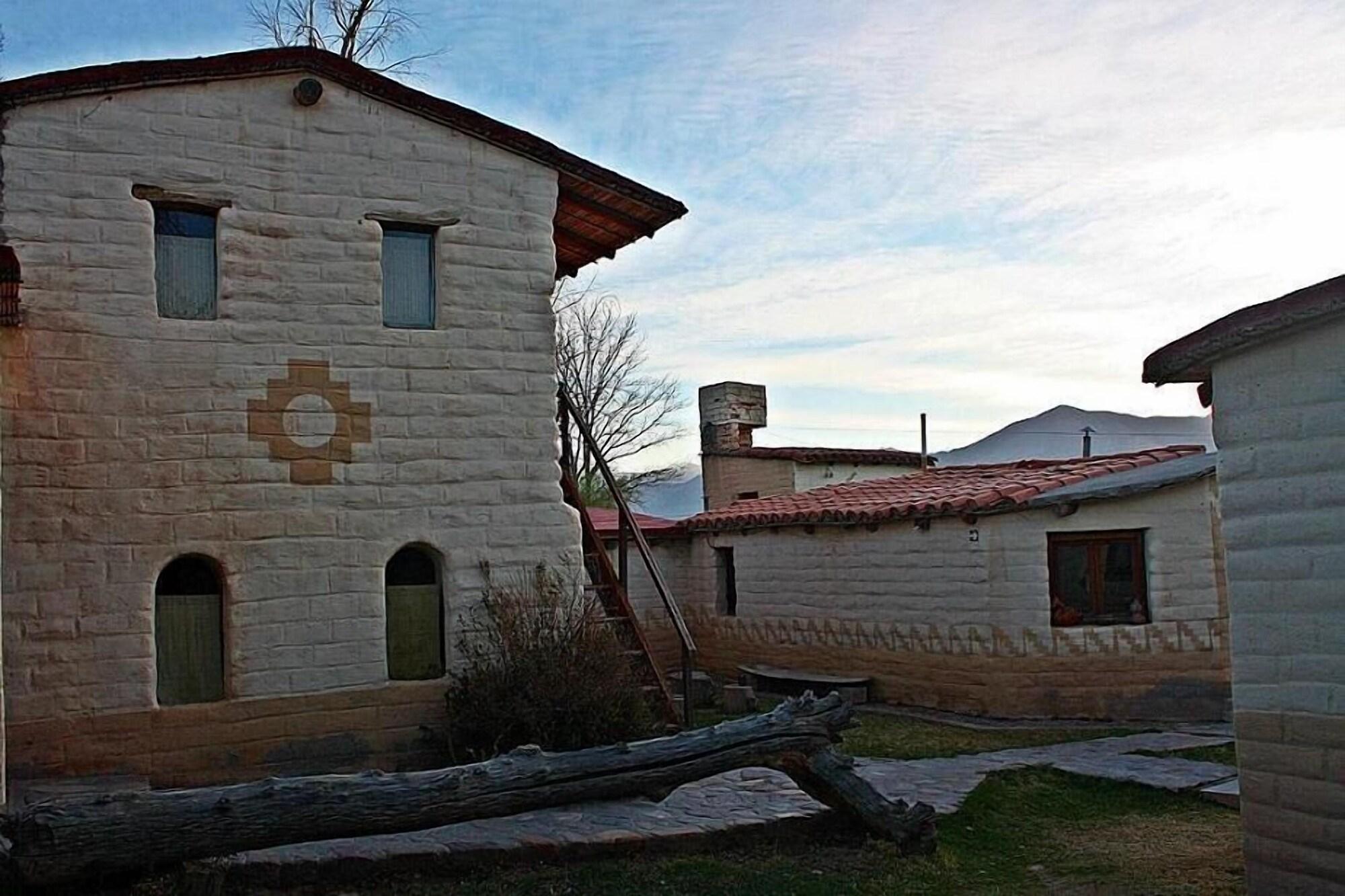 Vista Exterior El Sol Hostel y Posada Humahuaca