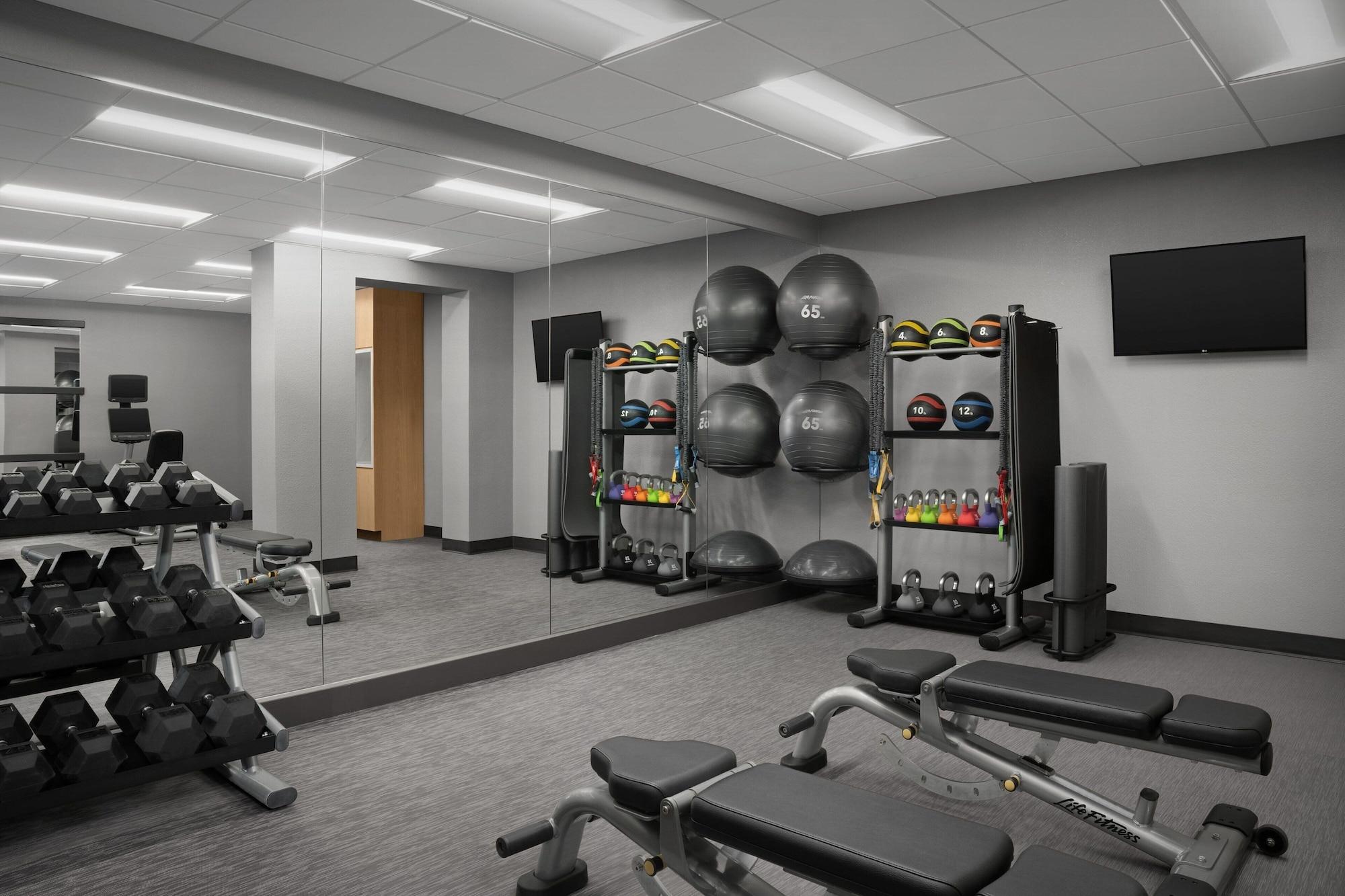 Gimnasio Courtyard by Marriott Dallas Addison/Quorum Drive