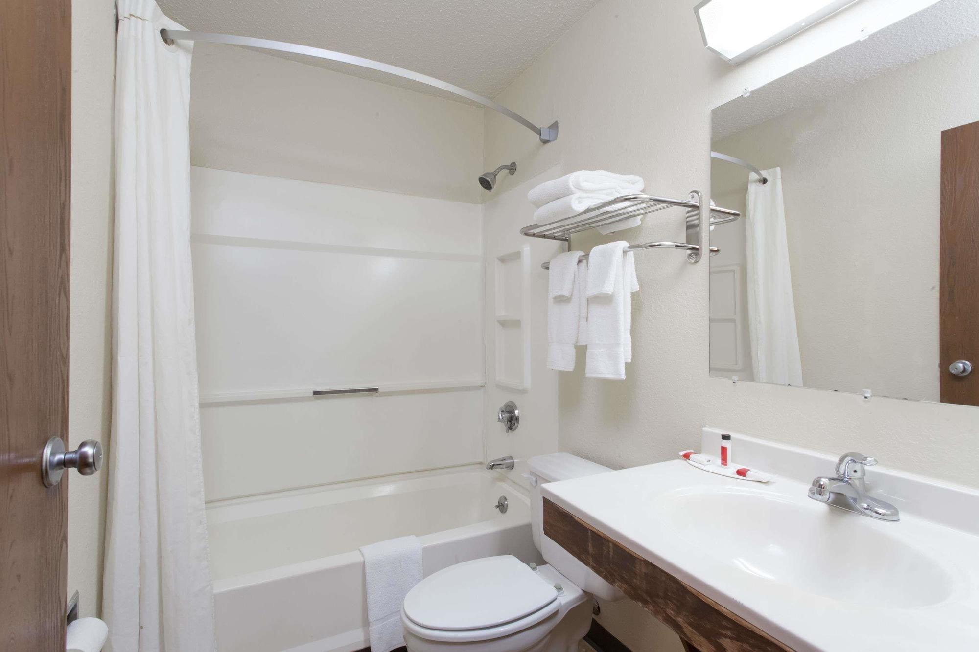 Equipamiento de Habitación Super 8 by Wyndham Lewiston Auburn Area