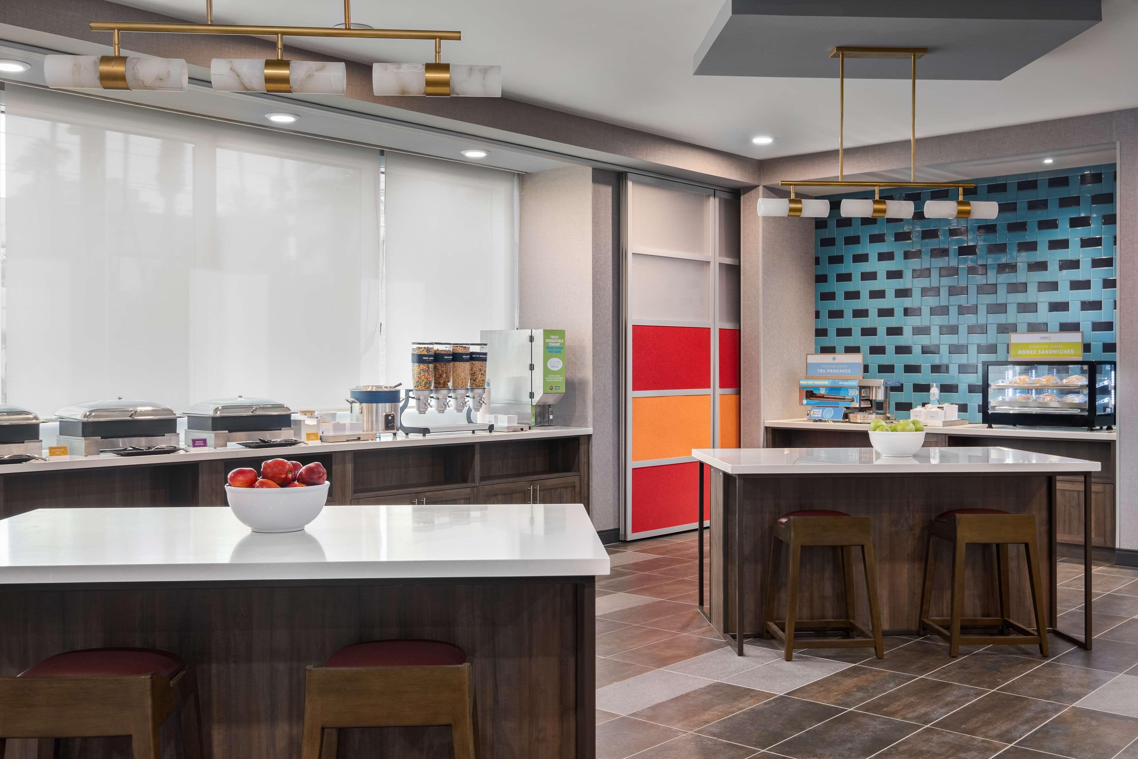 Restaurant Home2 Suites BY Hilton Phoenix Midtown